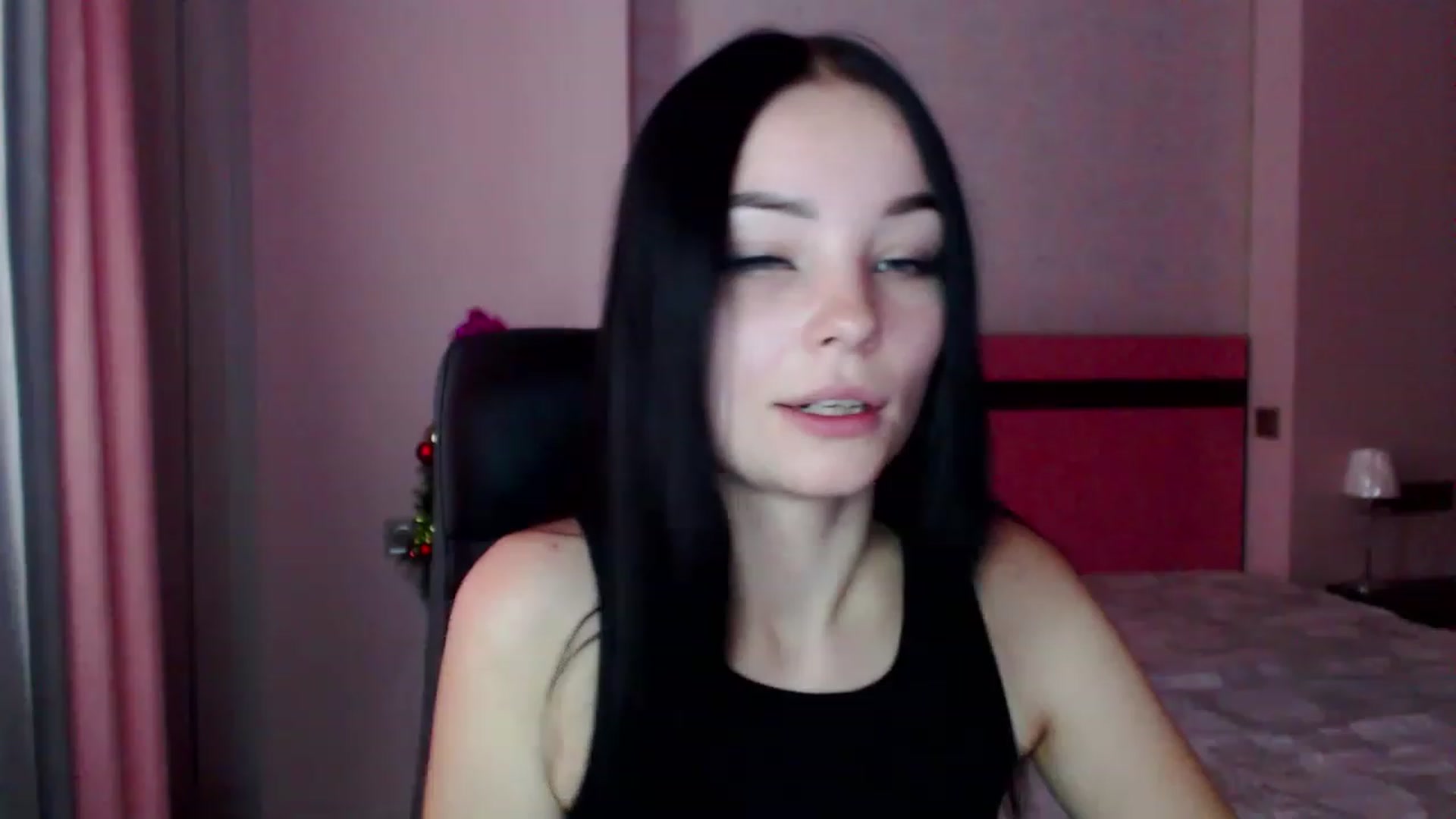 Gallery image thumbnail from SonyaOlsen's myfreecams stream on, 12/28/2022, 09:04 image 18 of 20