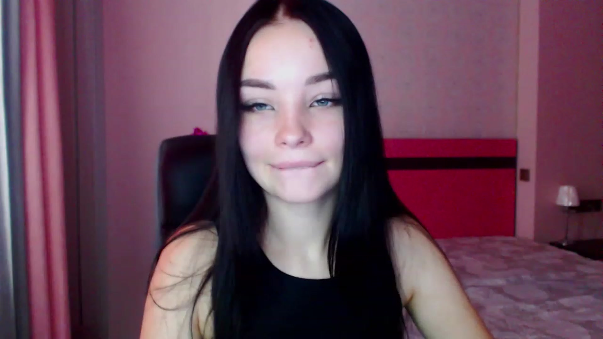 Gallery image thumbnail from SonyaOlsen's myfreecams stream on, 12/28/2022, 09:04 image 8 of 20
