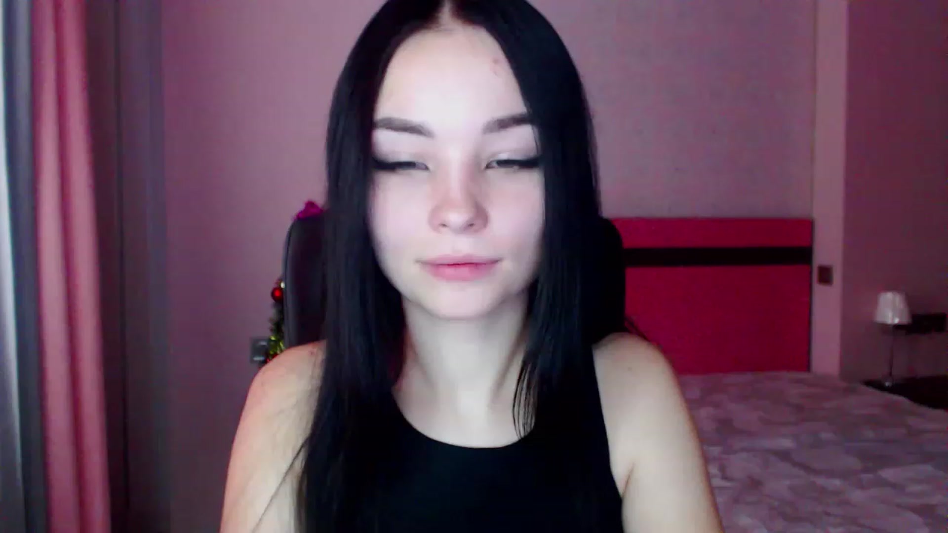 Gallery image thumbnail from SonyaOlsen's myfreecams stream on, 12/28/2022, 09:04 image 14 of 20