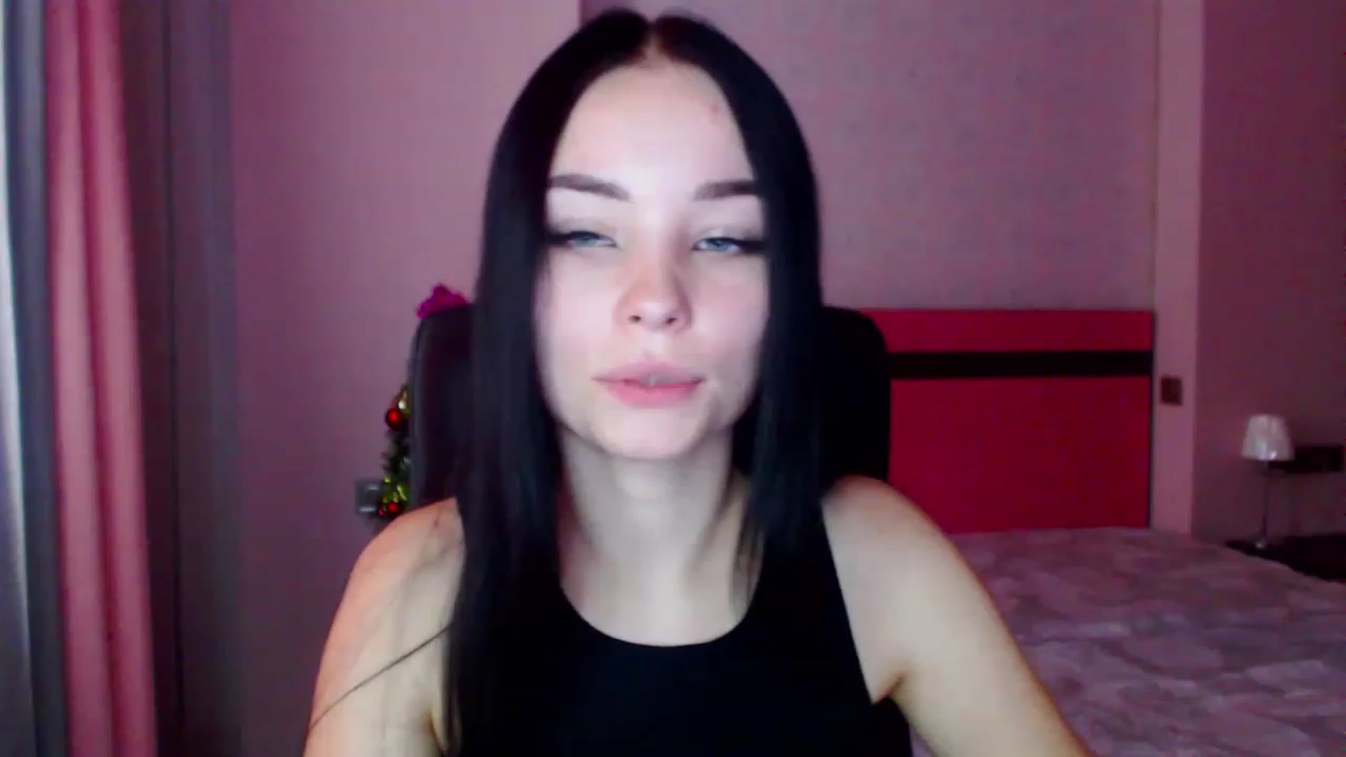 Gallery image thumbnail from SonyaOlsen's myfreecams stream on, 12/28/2022, 09:04 image 12 of 20