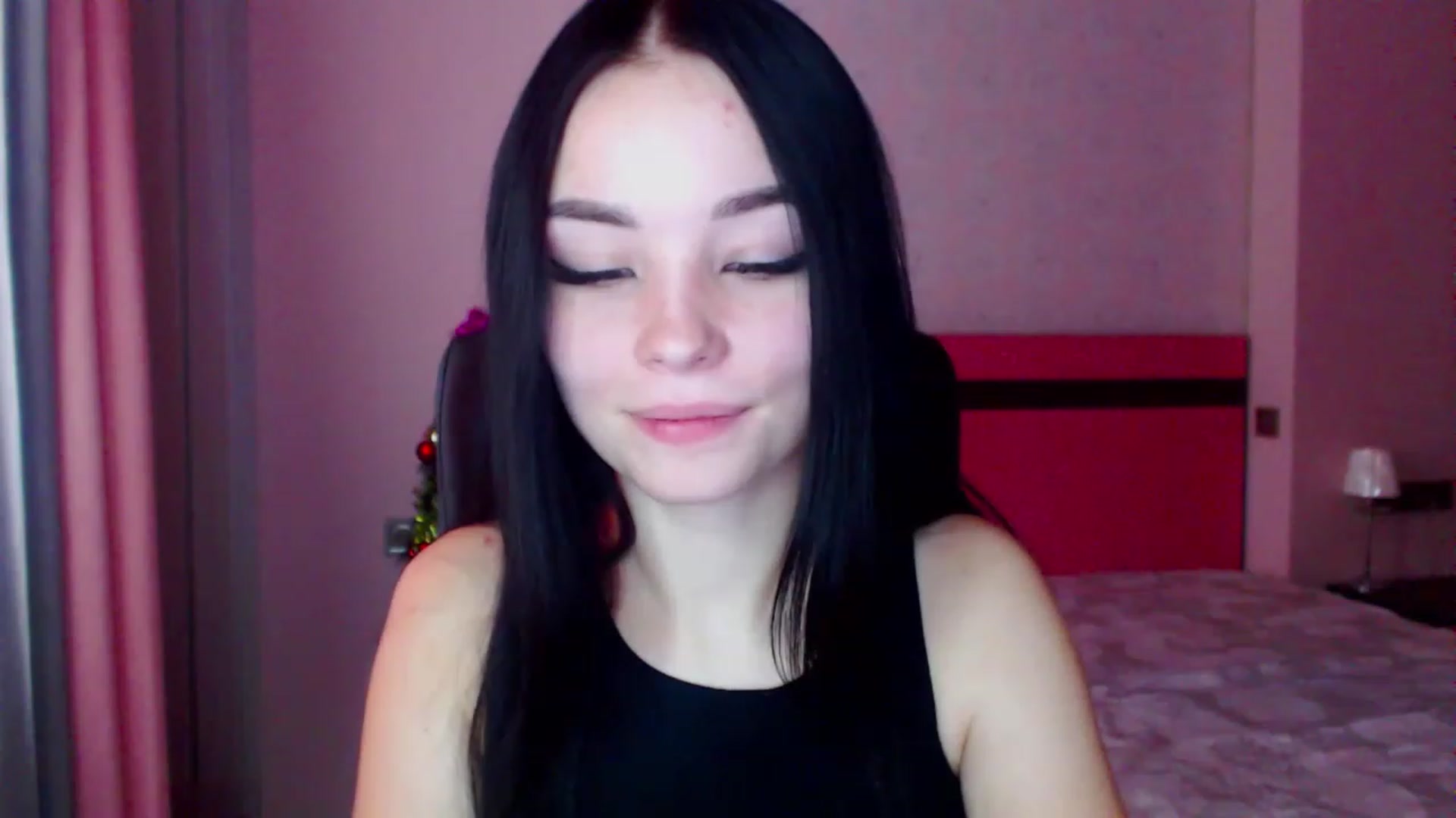 Gallery image thumbnail from SonyaOlsen's myfreecams stream on, 12/28/2022, 09:04 image 16 of 20