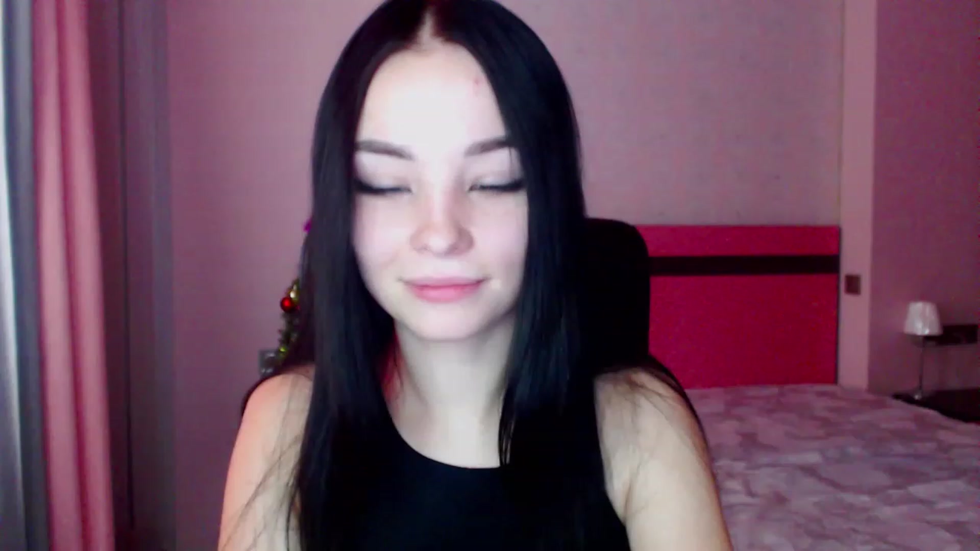 Gallery image thumbnail from SonyaOlsen's myfreecams stream on, 12/28/2022, 09:04 image 10 of 20