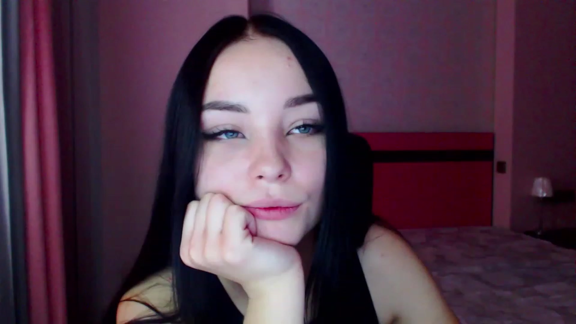 Gallery image thumbnail from SonyaOlsen's myfreecams stream on, 12/28/2022, 09:04 image 19 of 20