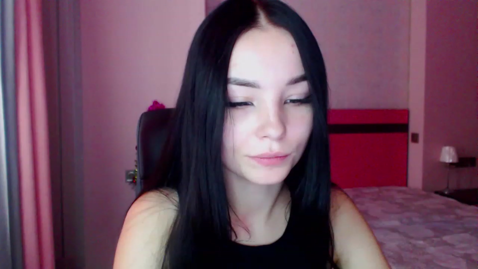 Gallery image thumbnail from SonyaOlsen's myfreecams stream on, 12/28/2022, 10:23 image 16 of 20