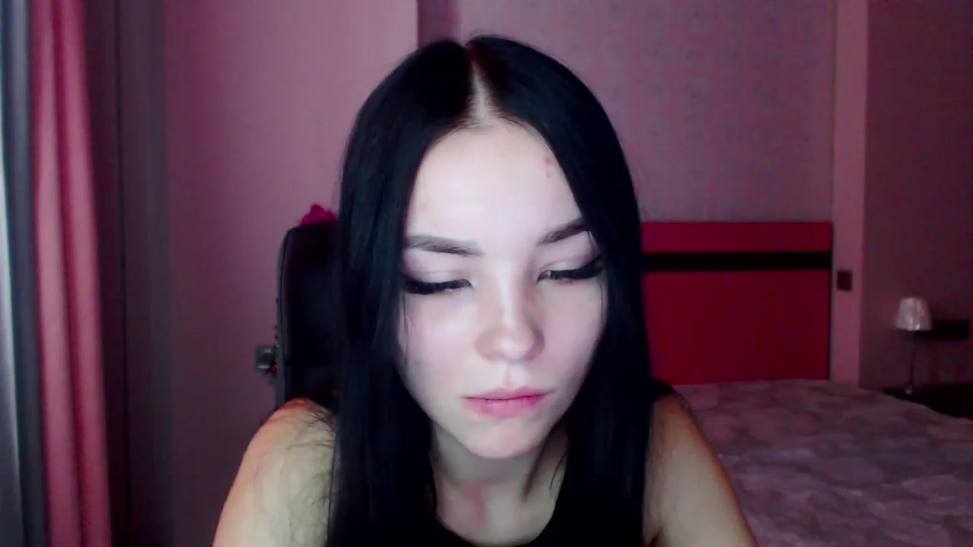 Gallery image thumbnail from SonyaOlsen's myfreecams stream on, 12/28/2022, 10:23 image 18 of 20