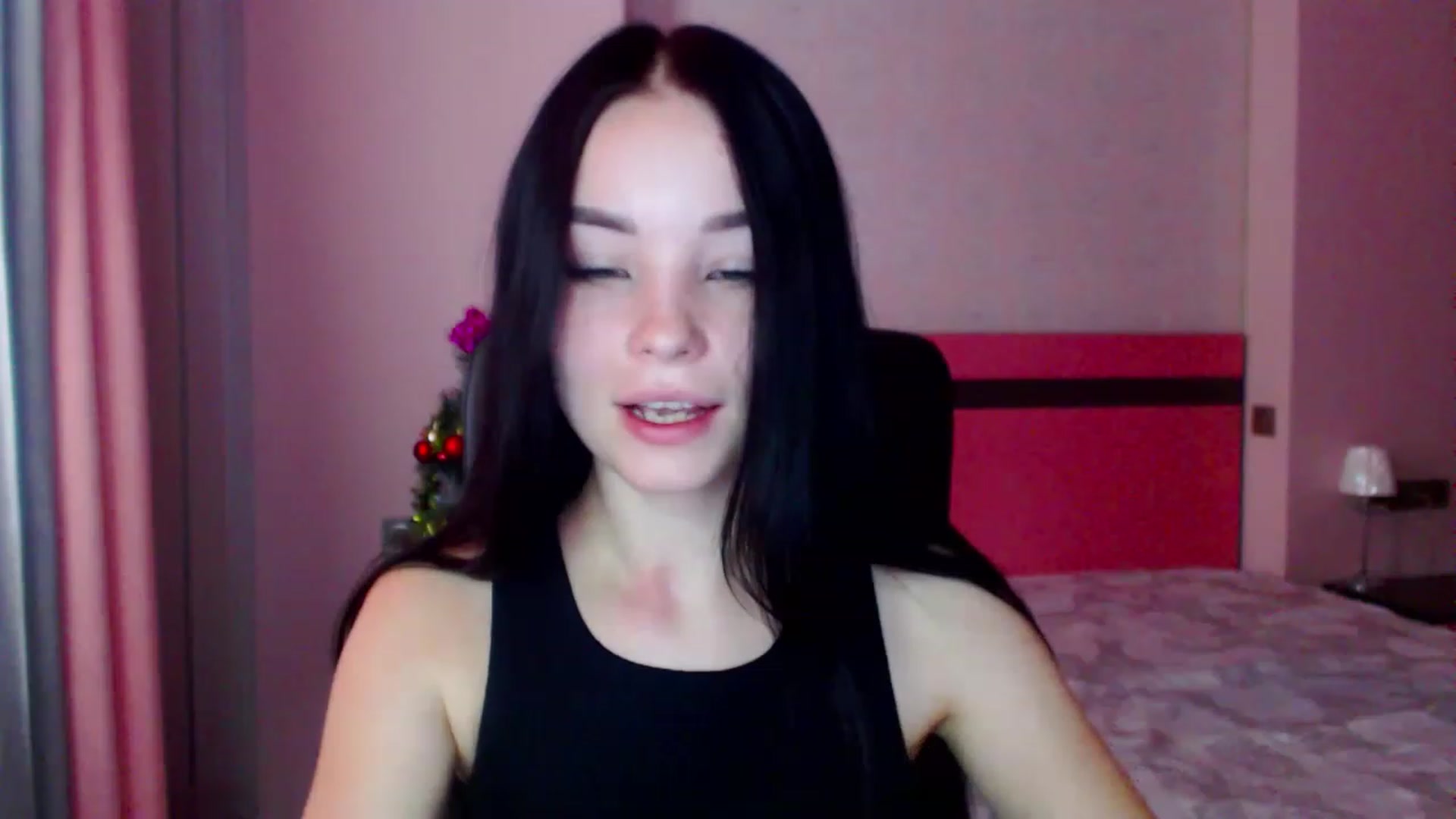 Gallery image thumbnail from SonyaOlsen's myfreecams stream on, 12/28/2022, 10:23 image 6 of 20