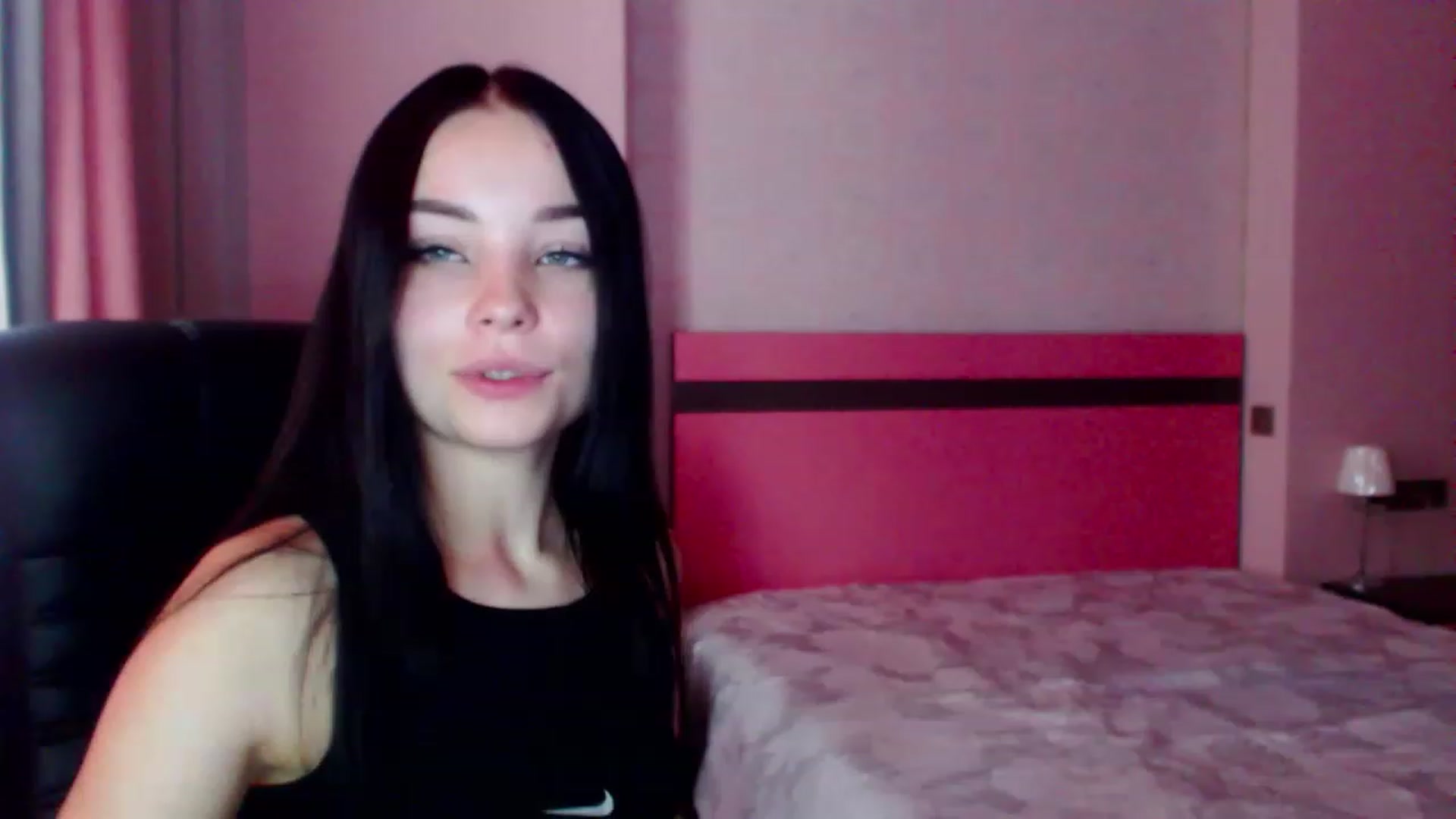 Gallery image thumbnail from SonyaOlsen's myfreecams stream on, 12/28/2022, 10:23 image 7 of 20