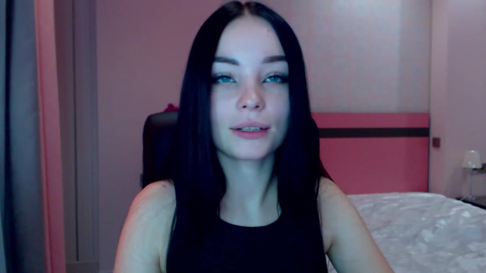 Gallery image thumbnail from SonyaOlsen's myfreecams stream on, 12/29/2022, 09:59 image 12 of 20