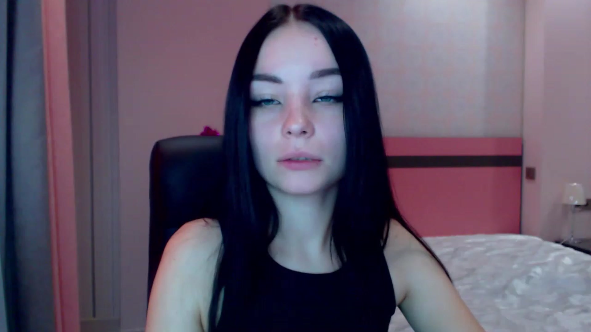 Gallery image thumbnail from SonyaOlsen's myfreecams stream on, 12/29/2022, 09:59 image 9 of 20