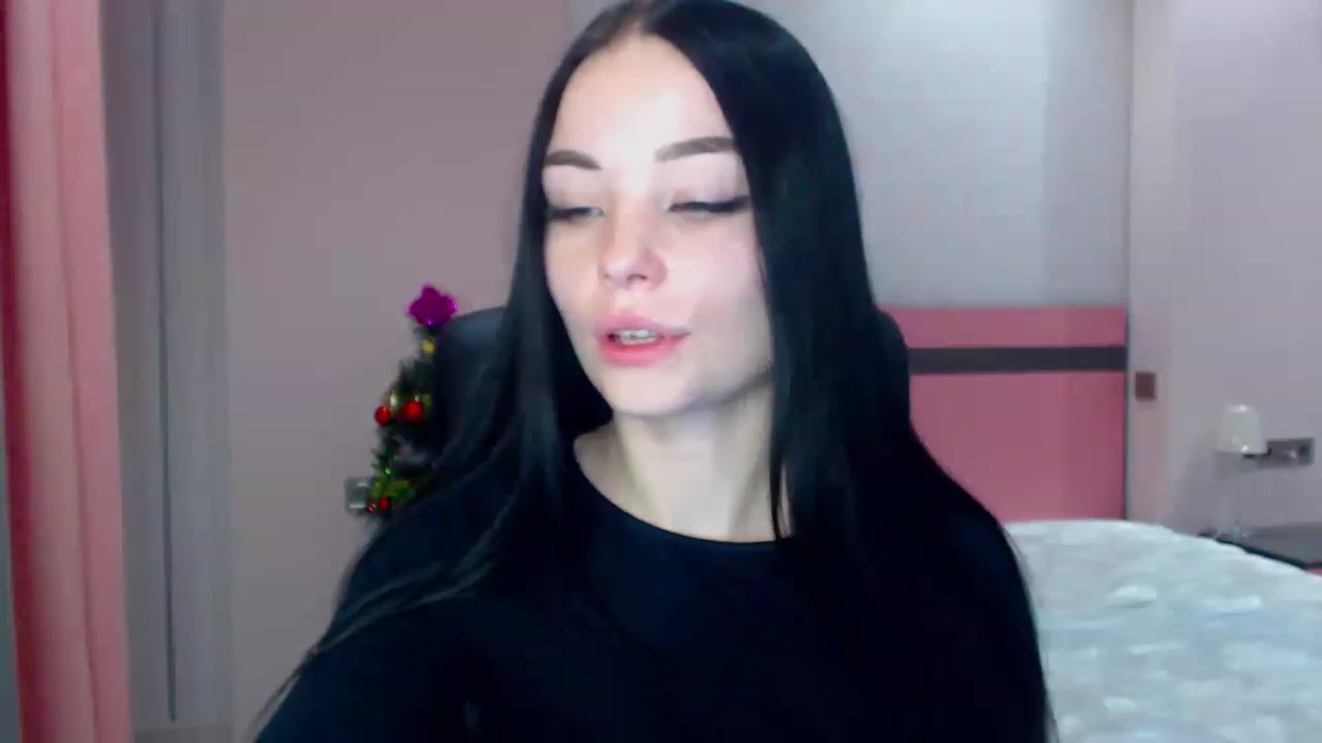Gallery image thumbnail from SonyaOlsen's myfreecams stream on, 01/02/2023, 15:33 image 10 of 20