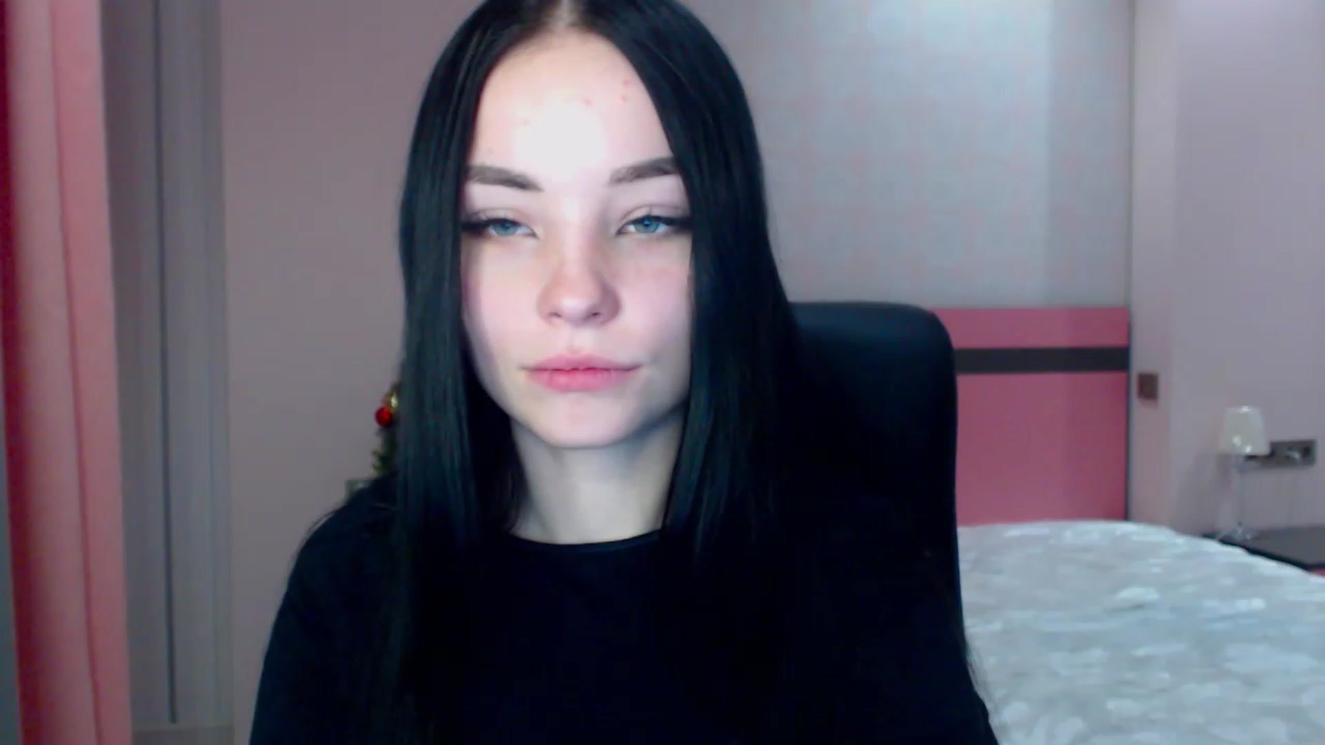 Gallery image thumbnail from SonyaOlsen's myfreecams stream on, 01/02/2023, 15:33 image 15 of 20