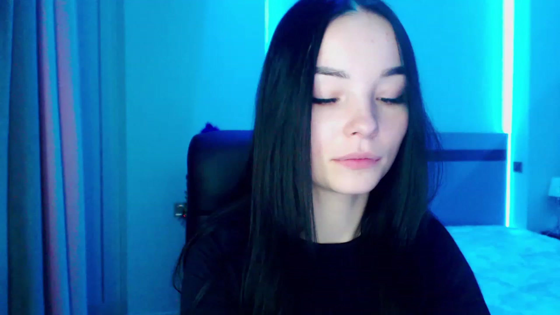 Gallery image thumbnail from SonyaOlsen's myfreecams stream on, 01/03/2023, 09:56 image 15 of 20