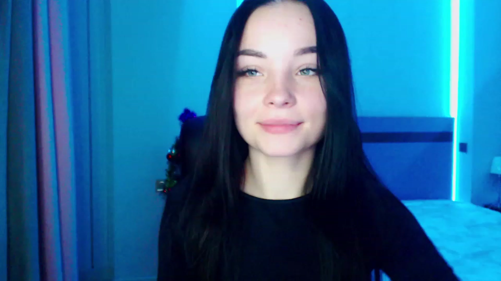 Gallery image thumbnail from SonyaOlsen's myfreecams stream on, 01/03/2023, 09:56 image 1 of 20