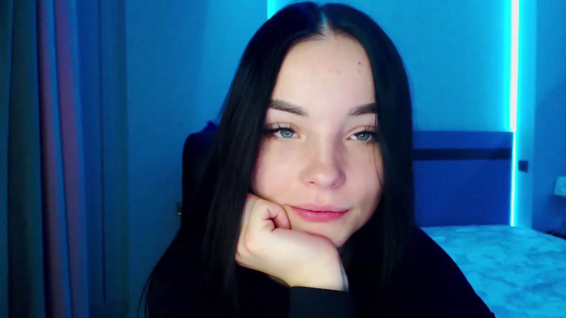 Gallery image thumbnail from SonyaOlsen's myfreecams stream on, 01/03/2023, 09:56 image 19 of 20