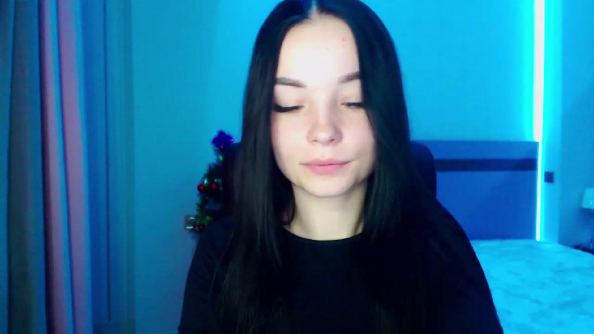 Gallery image thumbnail from SonyaOlsen's myfreecams stream on, 01/03/2023, 09:56 image 11 of 20