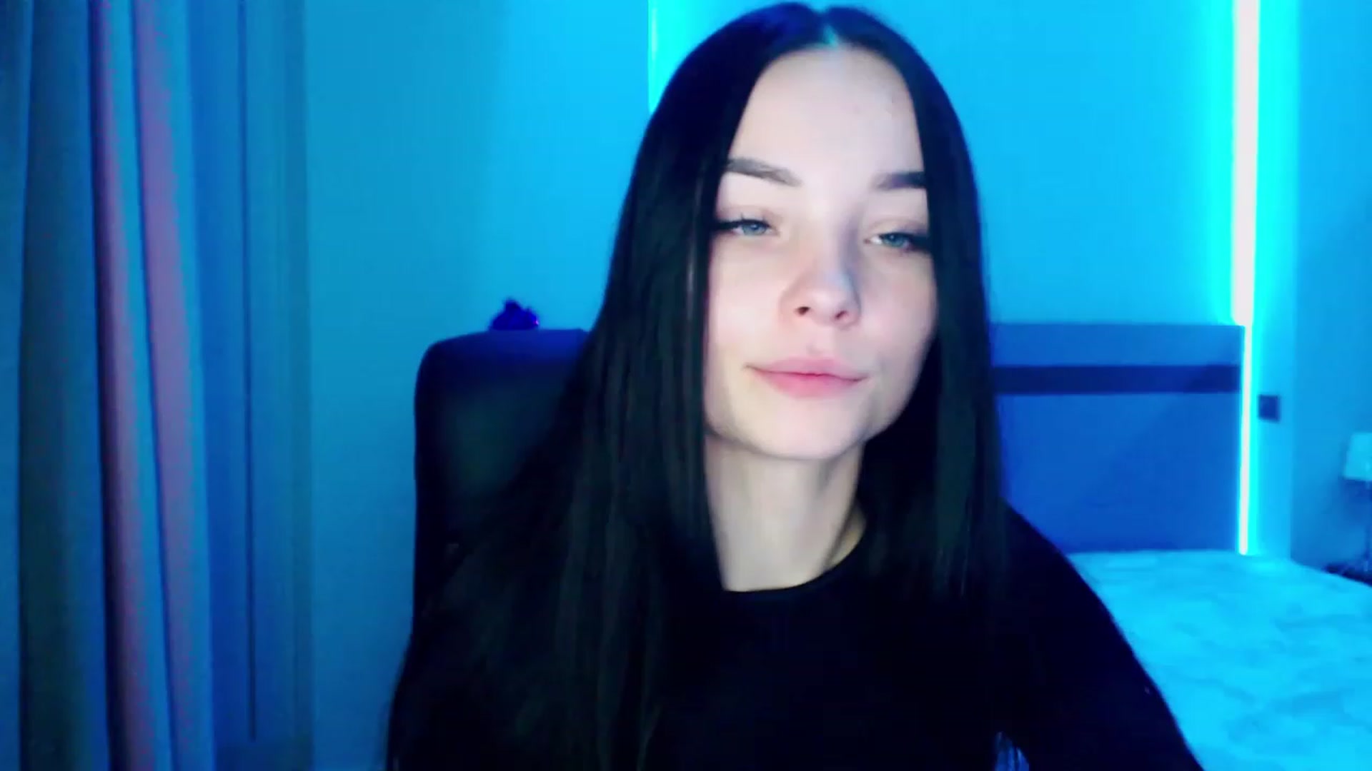 Gallery image thumbnail from SonyaOlsen's myfreecams stream on, 01/03/2023, 10:11 image 7 of 20