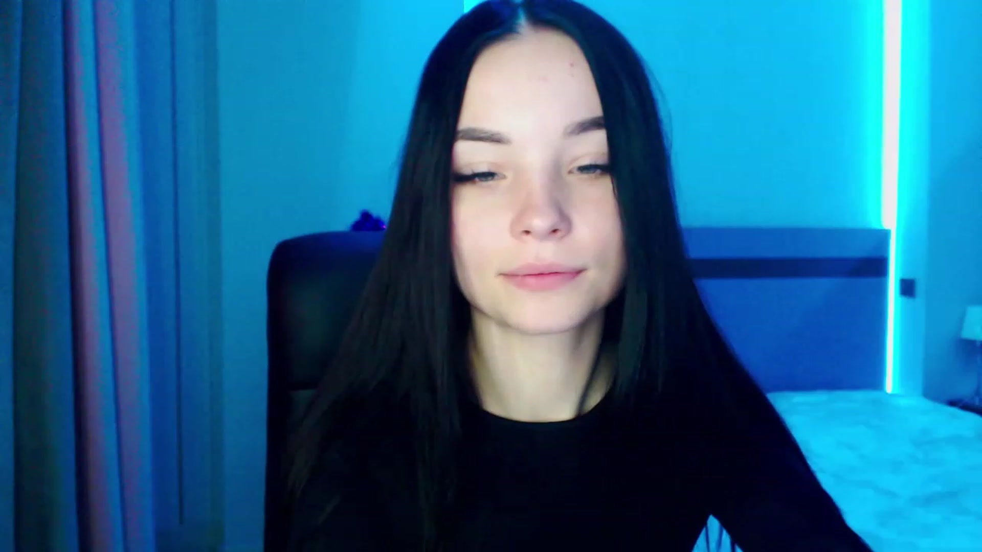 Gallery image thumbnail from SonyaOlsen's myfreecams stream on, 01/03/2023, 10:11 image 1 of 20