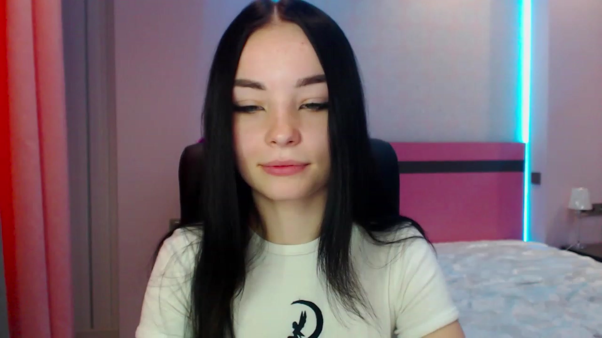 Gallery image thumbnail from SonyaOlsen's myfreecams stream on, 01/04/2023, 09:57 image 1 of 20