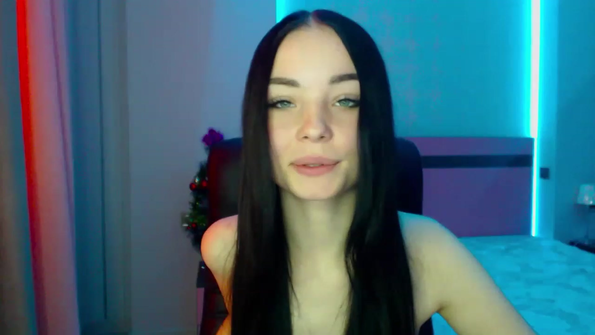 Gallery image thumbnail from SonyaOlsen's myfreecams stream on, 01/07/2023, 07:51 image 16 of 20