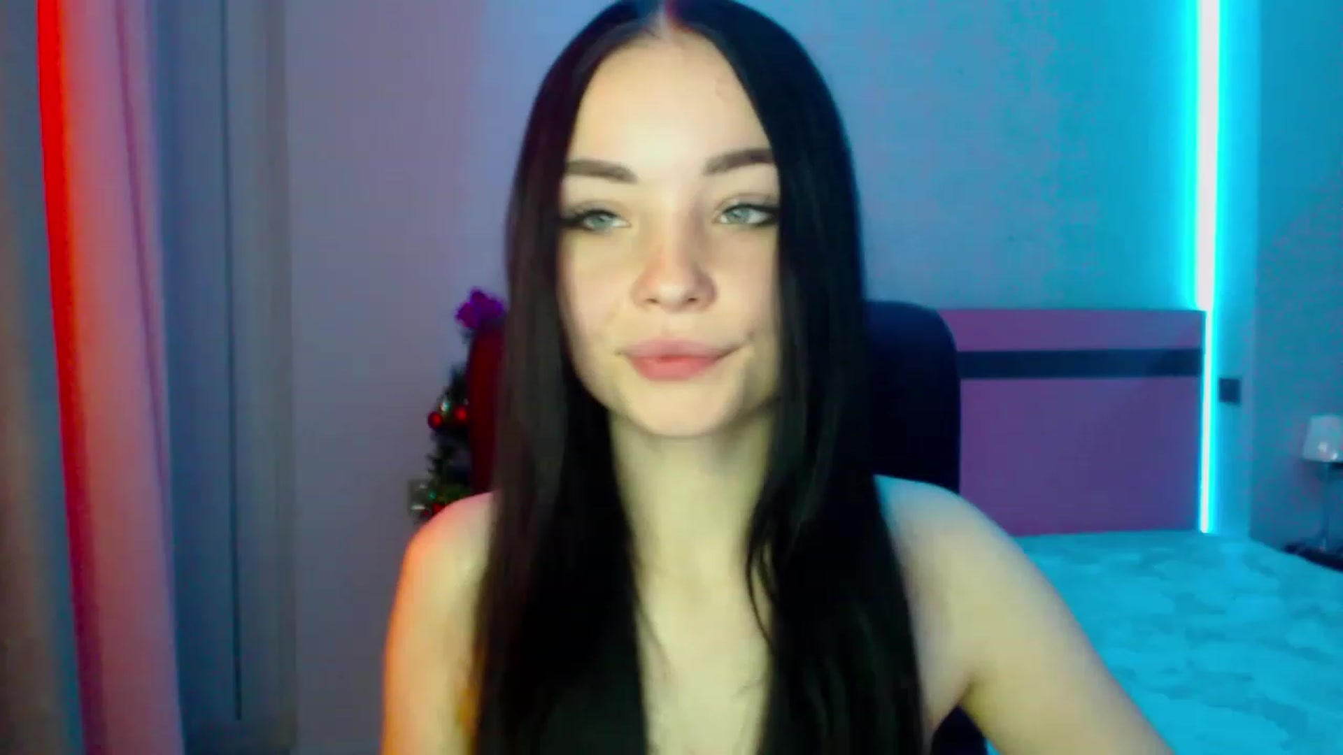 Gallery image thumbnail from SonyaOlsen's myfreecams stream on, 01/07/2023, 07:51 image 9 of 20
