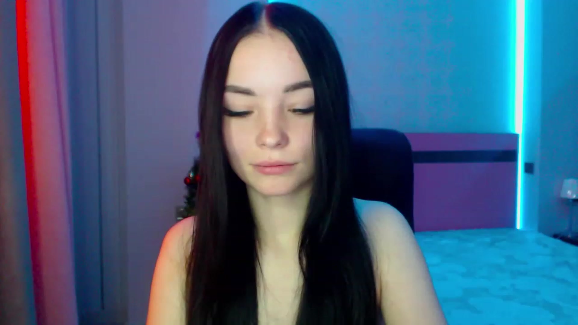 Gallery image thumbnail from SonyaOlsen's myfreecams stream on, 01/07/2023, 07:51 image 4 of 20