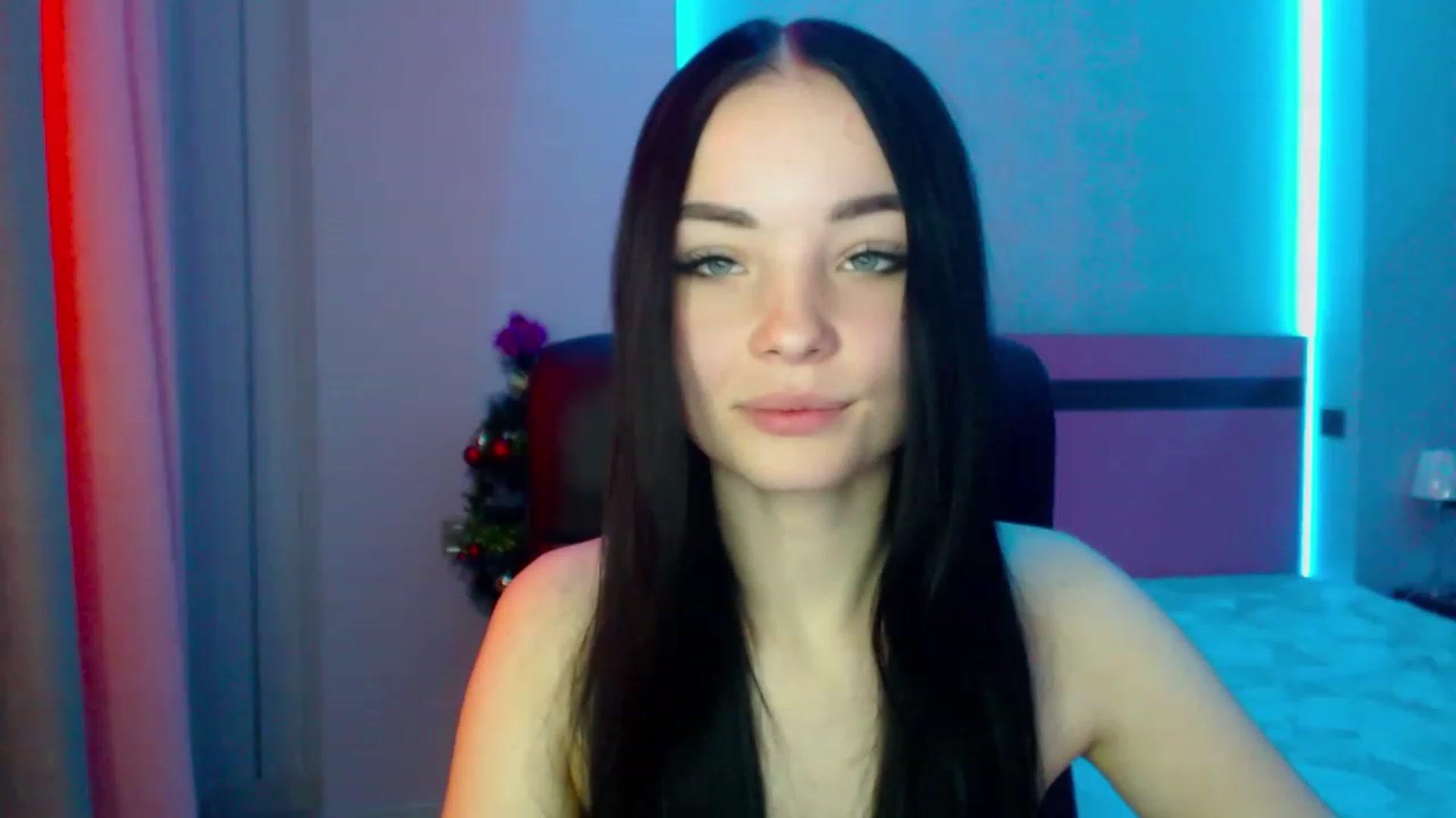 Gallery image thumbnail from SonyaOlsen's myfreecams stream on, 01/07/2023, 07:51 image 11 of 20