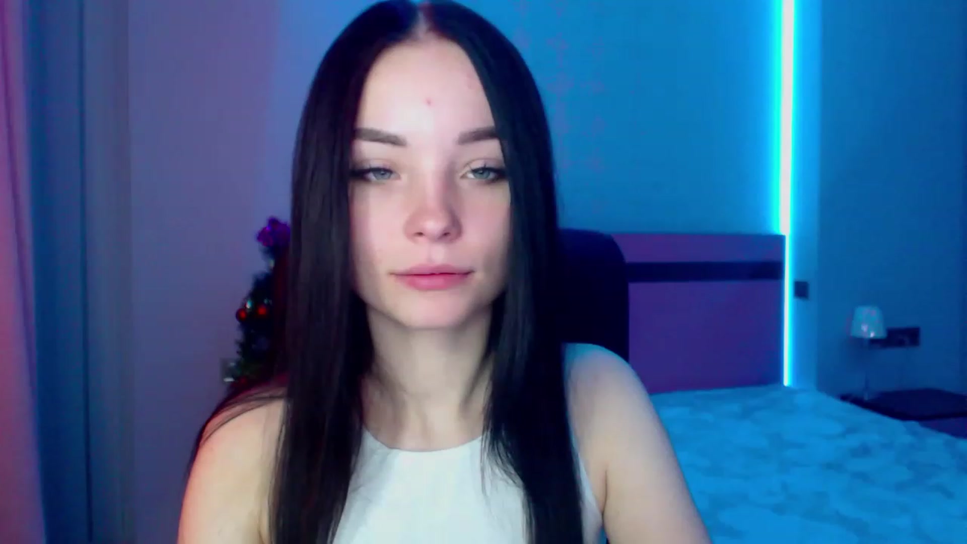 Gallery image thumbnail from SonyaOlsen's myfreecams stream on, 01/09/2023, 07:56 image 17 of 20