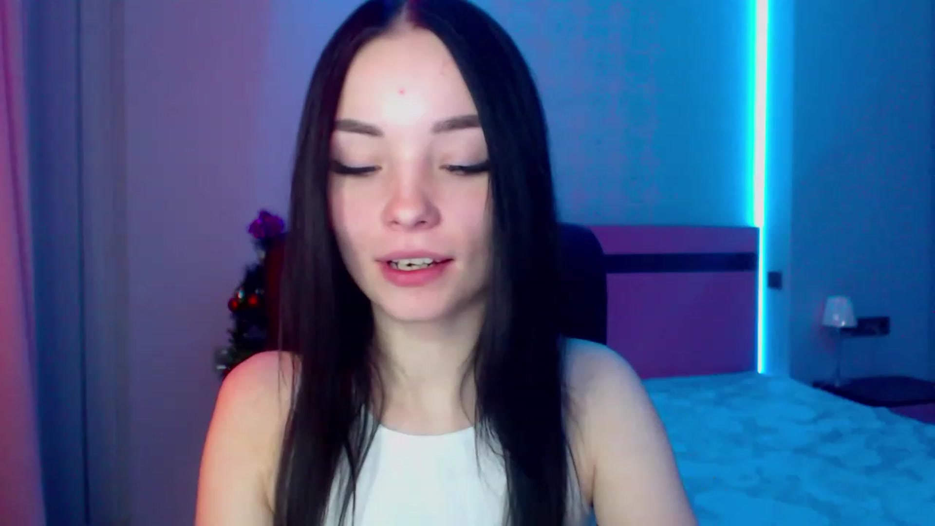 Gallery image thumbnail from SonyaOlsen's myfreecams stream on, 01/09/2023, 07:56 image 12 of 20