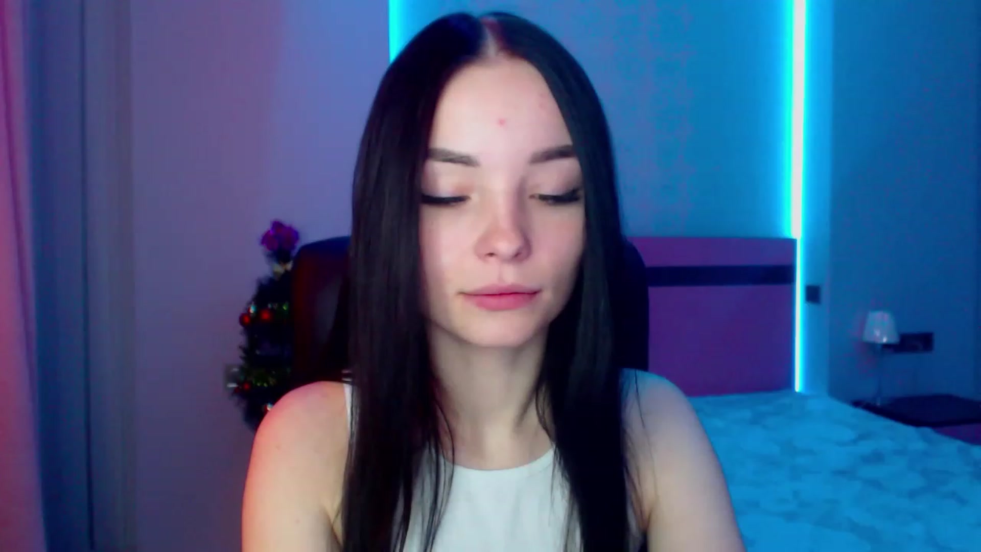 Gallery image thumbnail from SonyaOlsen's myfreecams stream on, 01/09/2023, 07:56 image 11 of 20