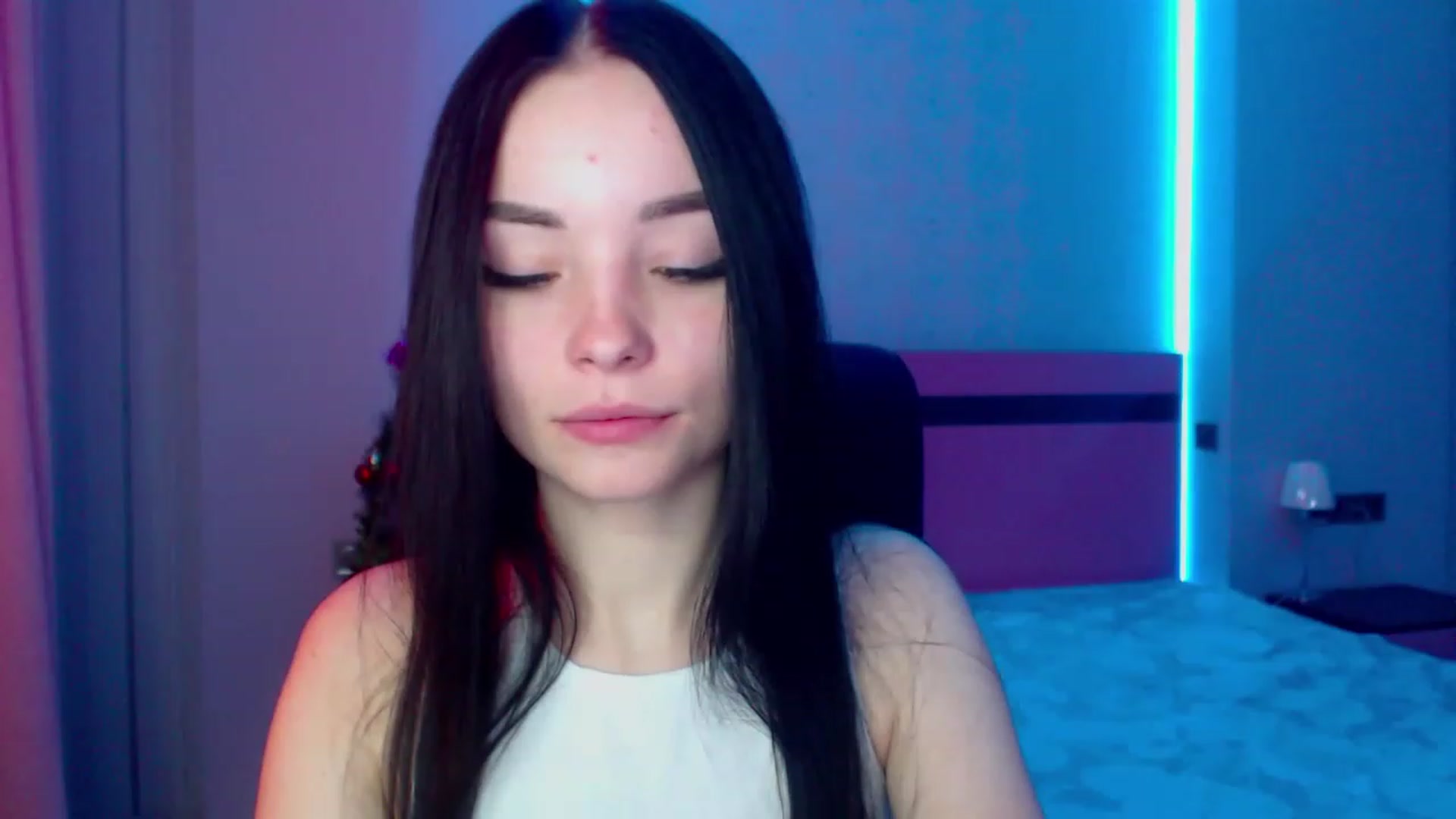 Gallery image thumbnail from SonyaOlsen's myfreecams stream on, 01/09/2023, 07:56 image 8 of 20