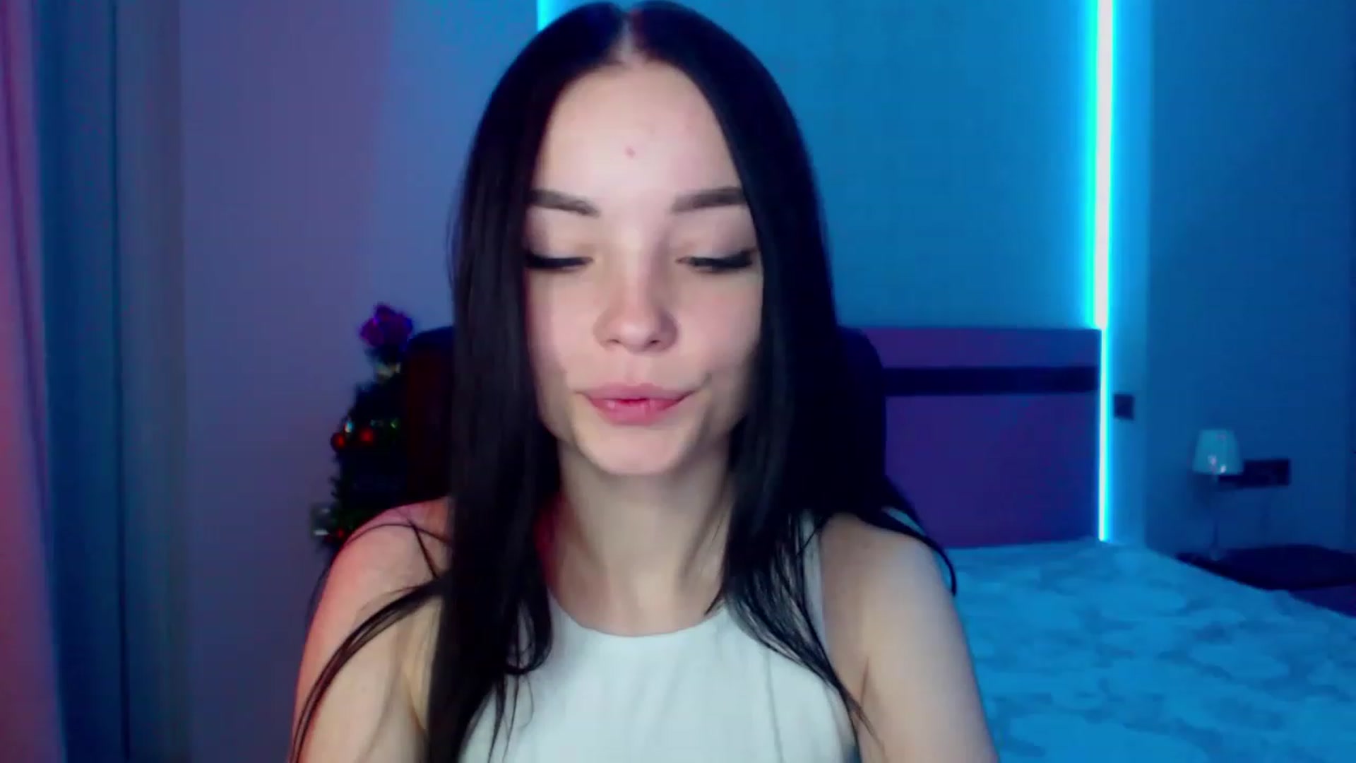 Gallery image thumbnail from SonyaOlsen's myfreecams stream on, 01/09/2023, 08:27 image 7 of 20