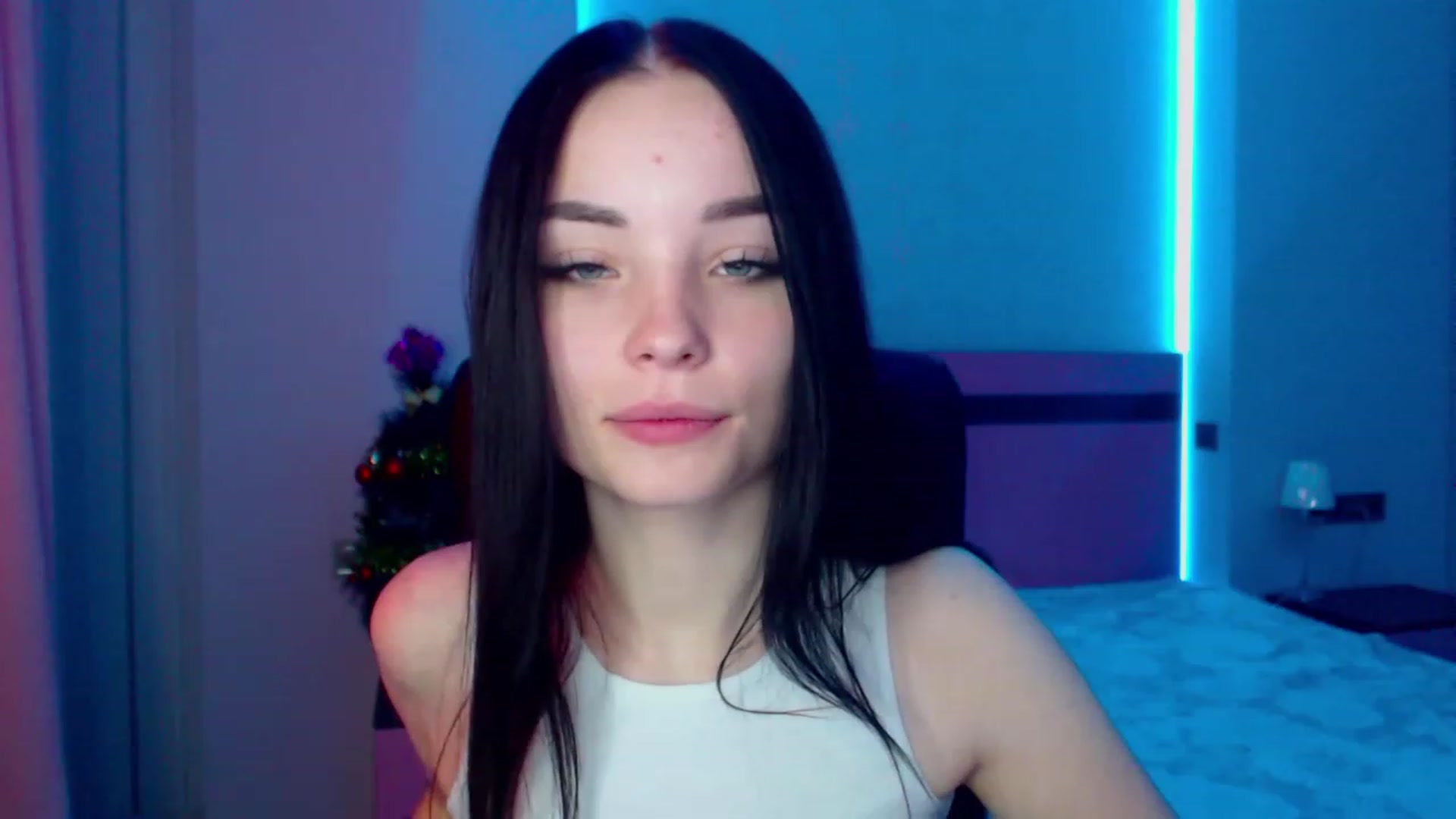Gallery image thumbnail from SonyaOlsen's myfreecams stream on, 01/09/2023, 08:27 image 13 of 20