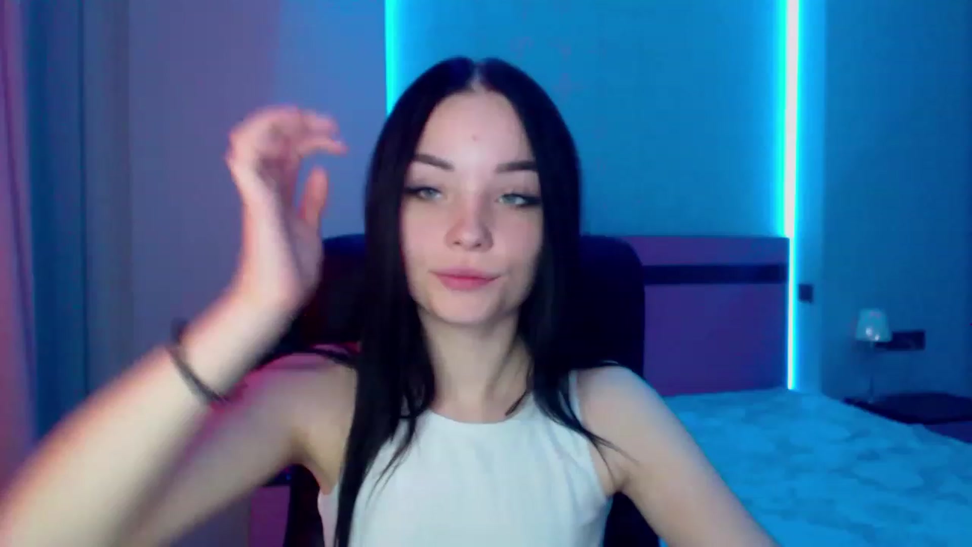 Gallery image thumbnail from SonyaOlsen's myfreecams stream on, 01/09/2023, 08:27 image 6 of 20