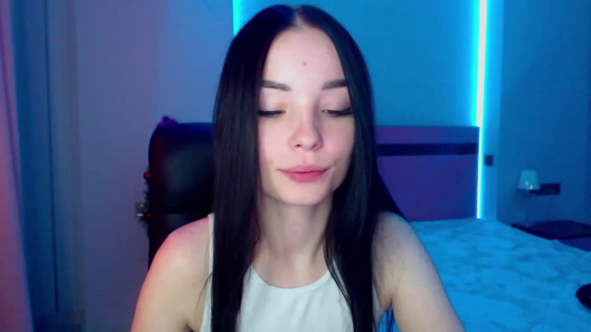 Gallery image thumbnail from SonyaOlsen's myfreecams stream on, 01/09/2023, 09:17 image 6 of 20