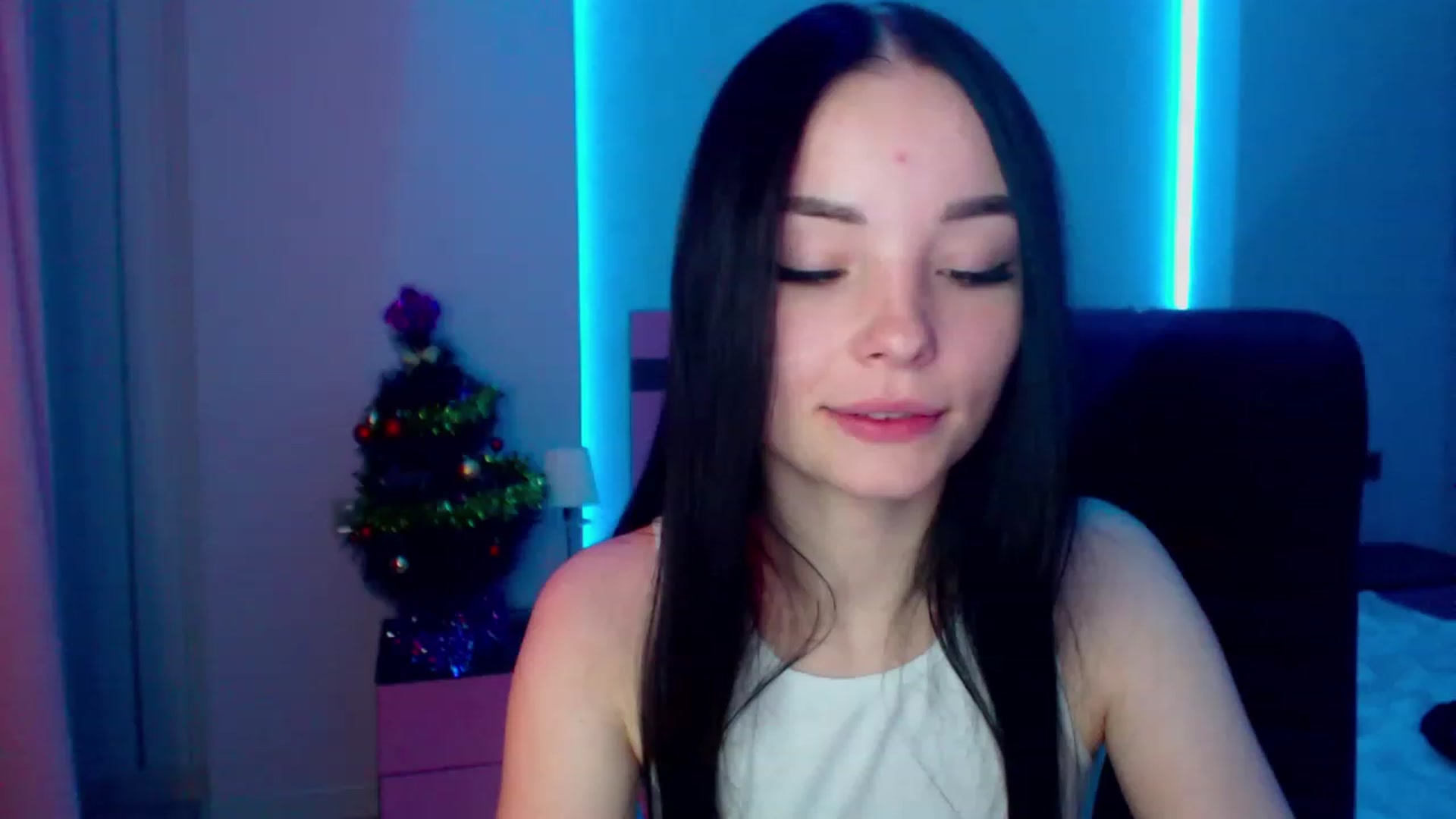 Gallery image thumbnail from SonyaOlsen's myfreecams stream on, 01/09/2023, 09:17 image 11 of 20