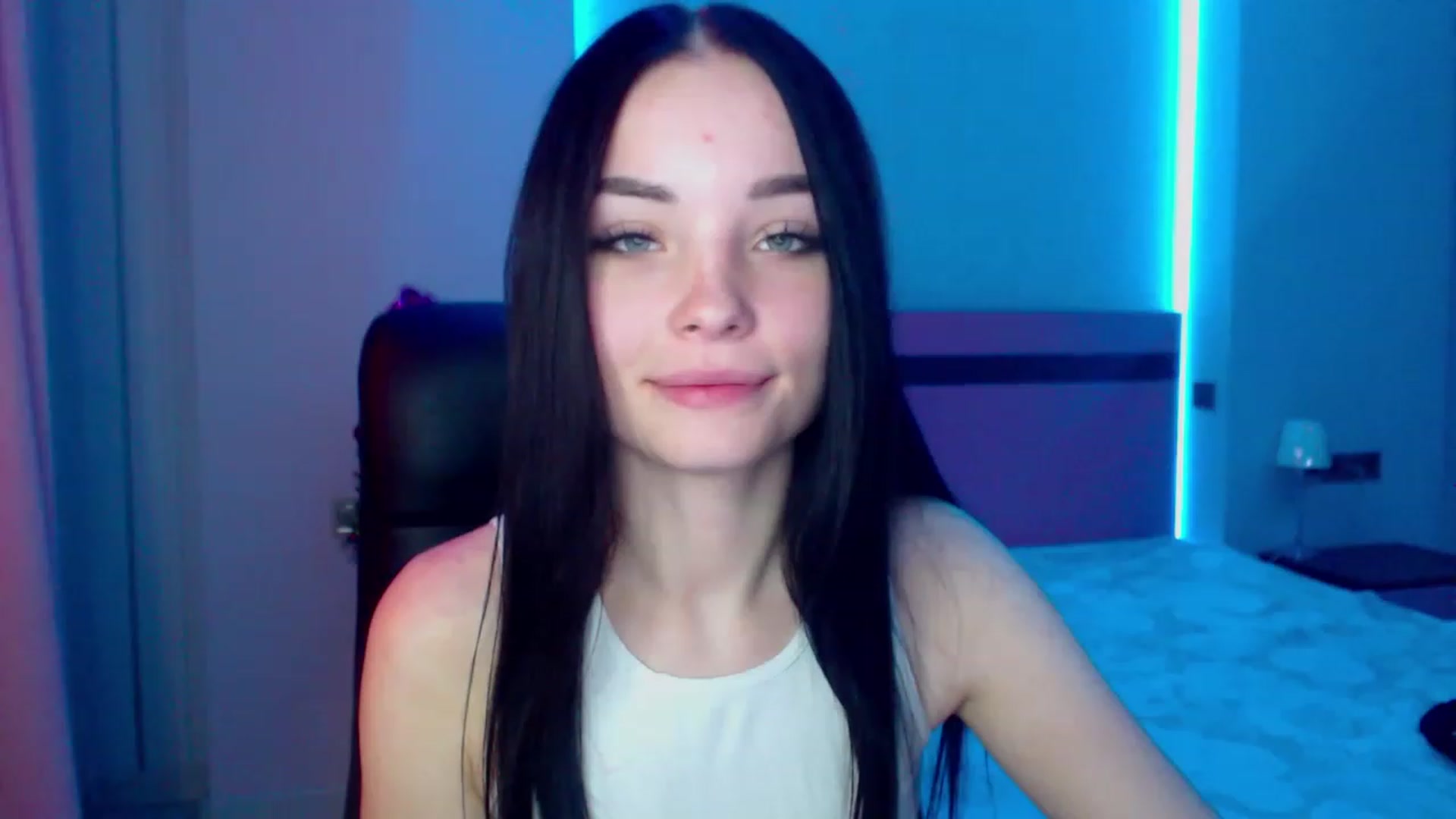 Gallery image thumbnail from SonyaOlsen's myfreecams stream on, 01/09/2023, 09:17 image 5 of 20