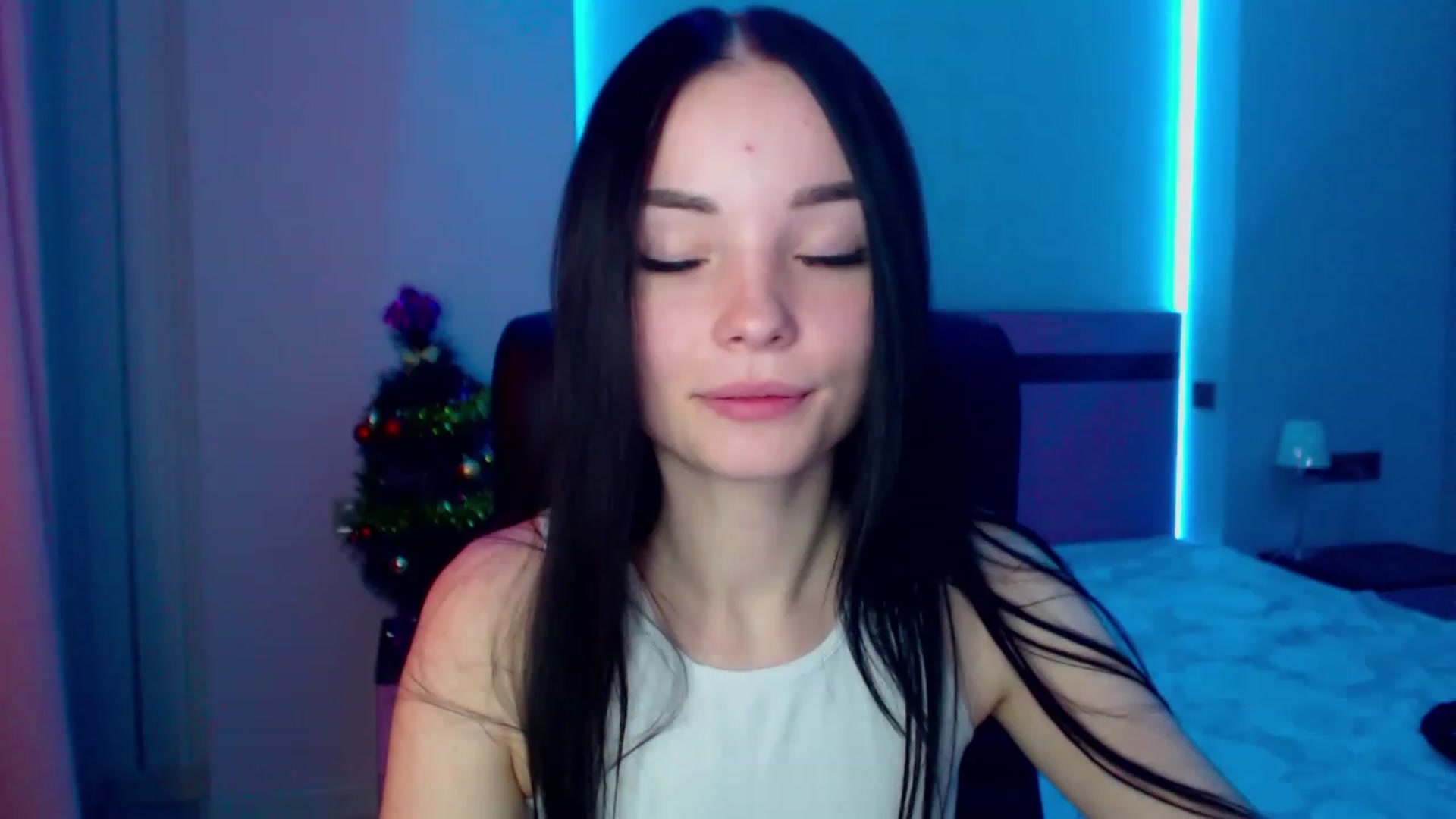 Gallery image thumbnail from SonyaOlsen's myfreecams stream on, 01/09/2023, 09:17 image 18 of 20