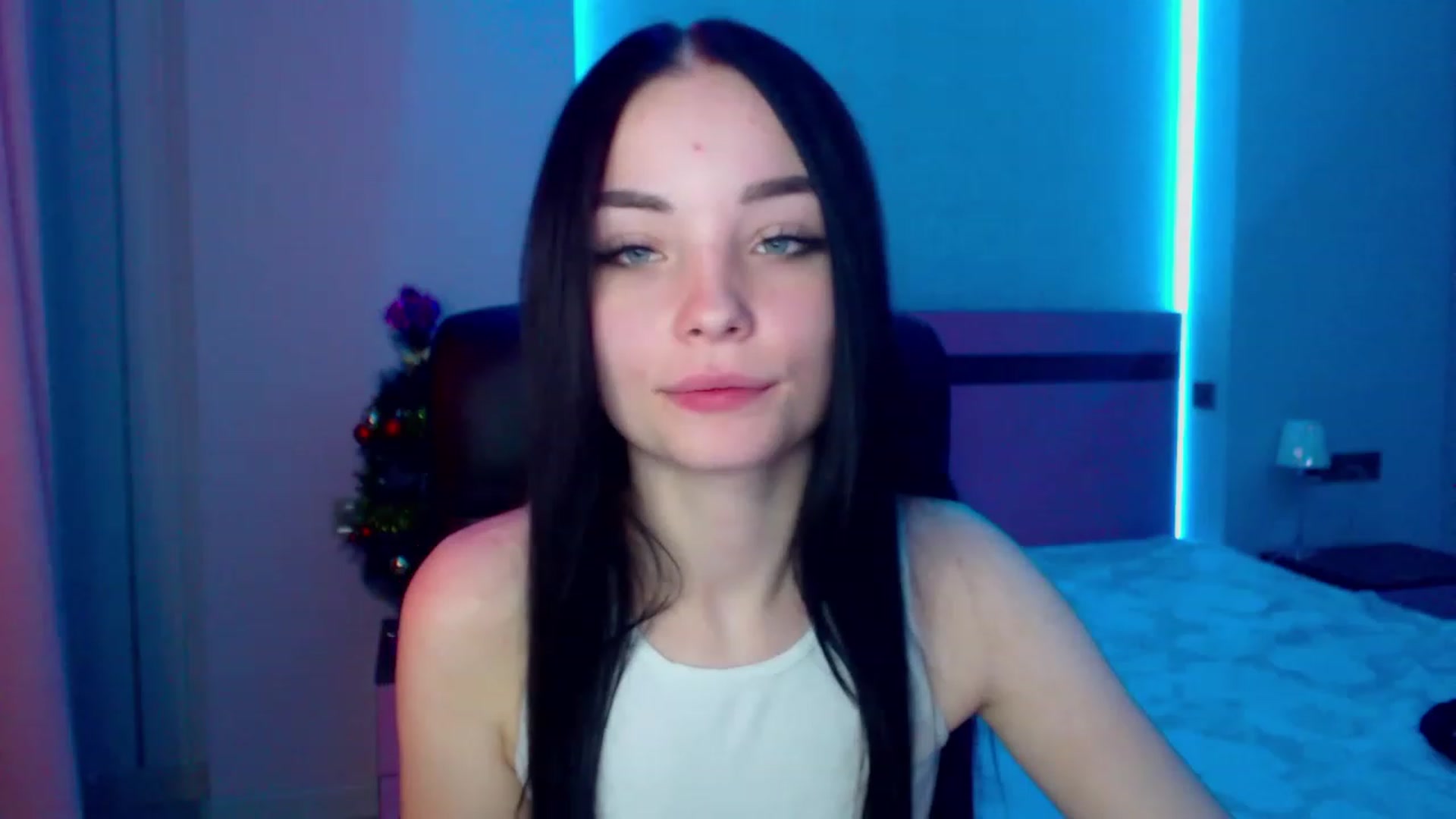 Gallery image thumbnail from SonyaOlsen's myfreecams stream on, 01/09/2023, 09:17 image 8 of 20