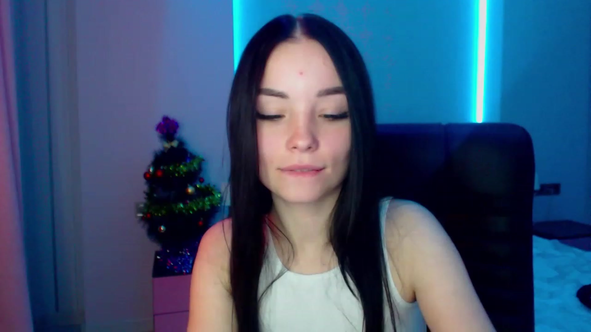 Gallery image thumbnail from SonyaOlsen's myfreecams stream on, 01/09/2023, 09:17 image 14 of 20