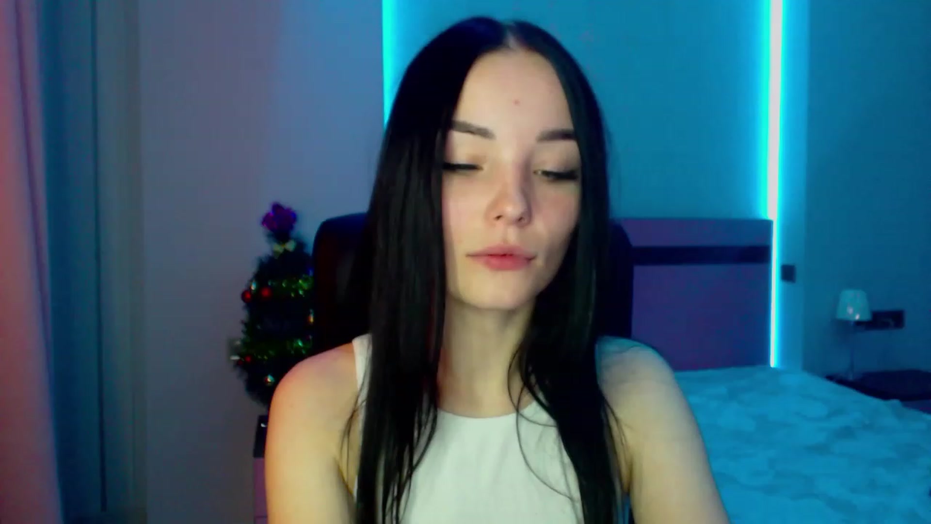 Gallery image thumbnail from SonyaOlsen's myfreecams stream on, 01/09/2023, 10:20 image 7 of 20