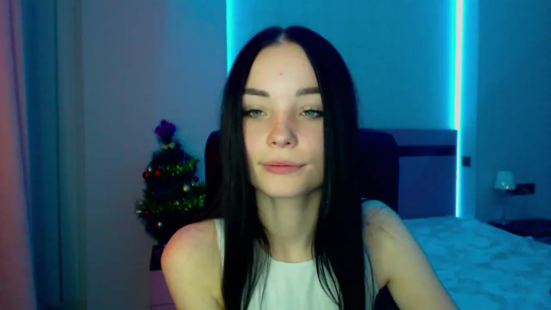 Gallery image thumbnail from SonyaOlsen's myfreecams stream on, 01/09/2023, 10:20 image 11 of 20