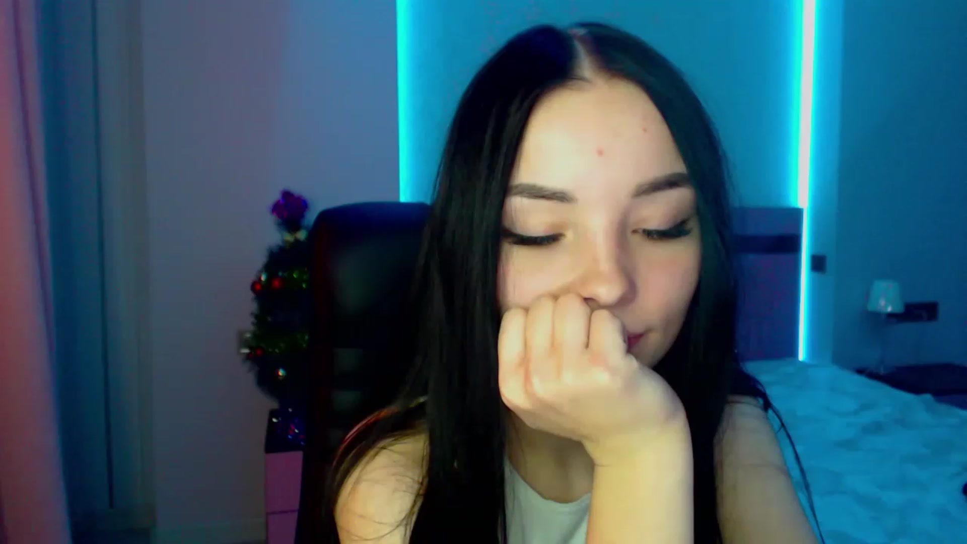 Gallery image thumbnail from SonyaOlsen's myfreecams stream on, 01/09/2023, 10:20 image 2 of 20
