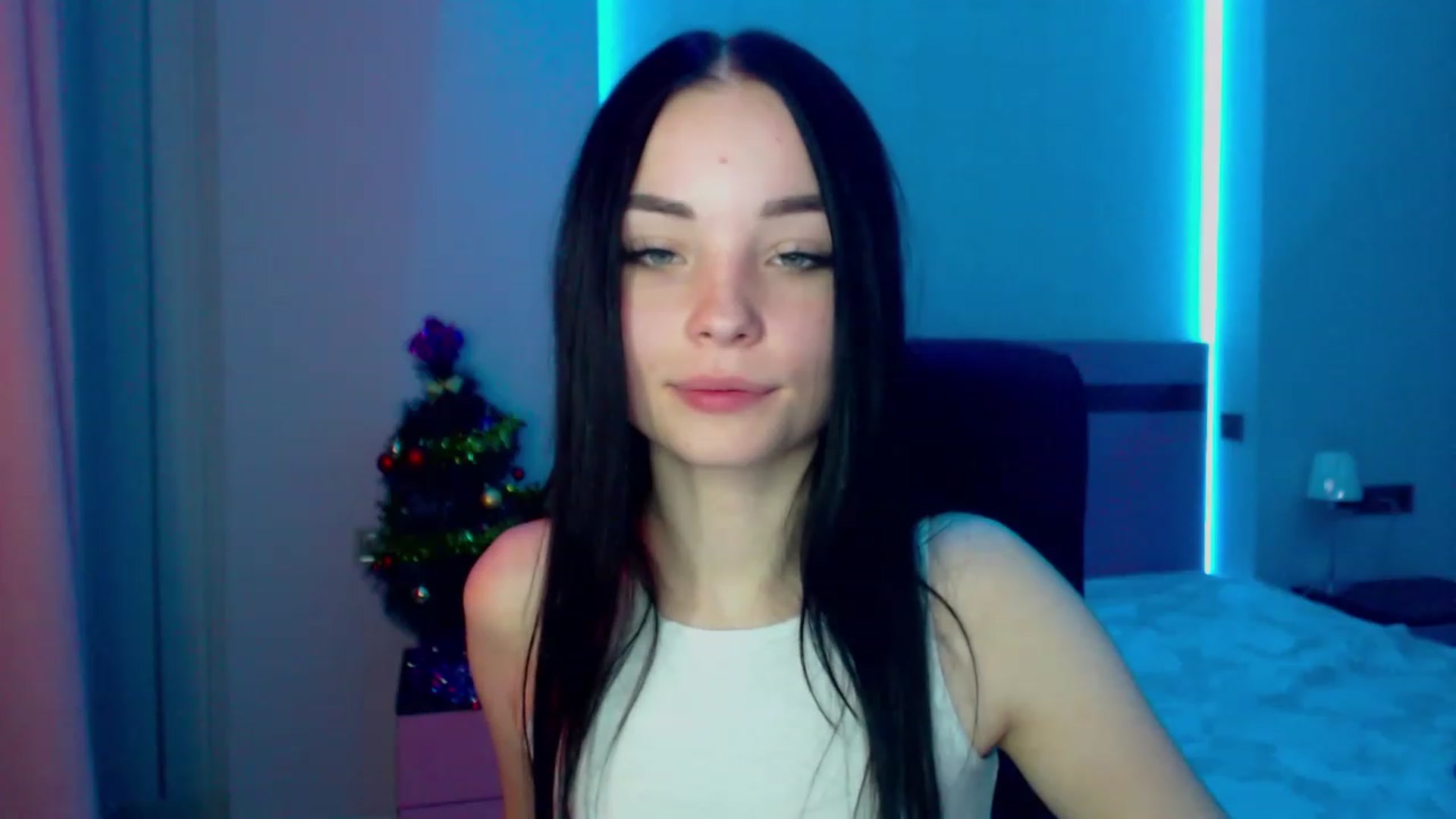 Gallery image thumbnail from SonyaOlsen's myfreecams stream on, 01/09/2023, 10:20 image 15 of 20