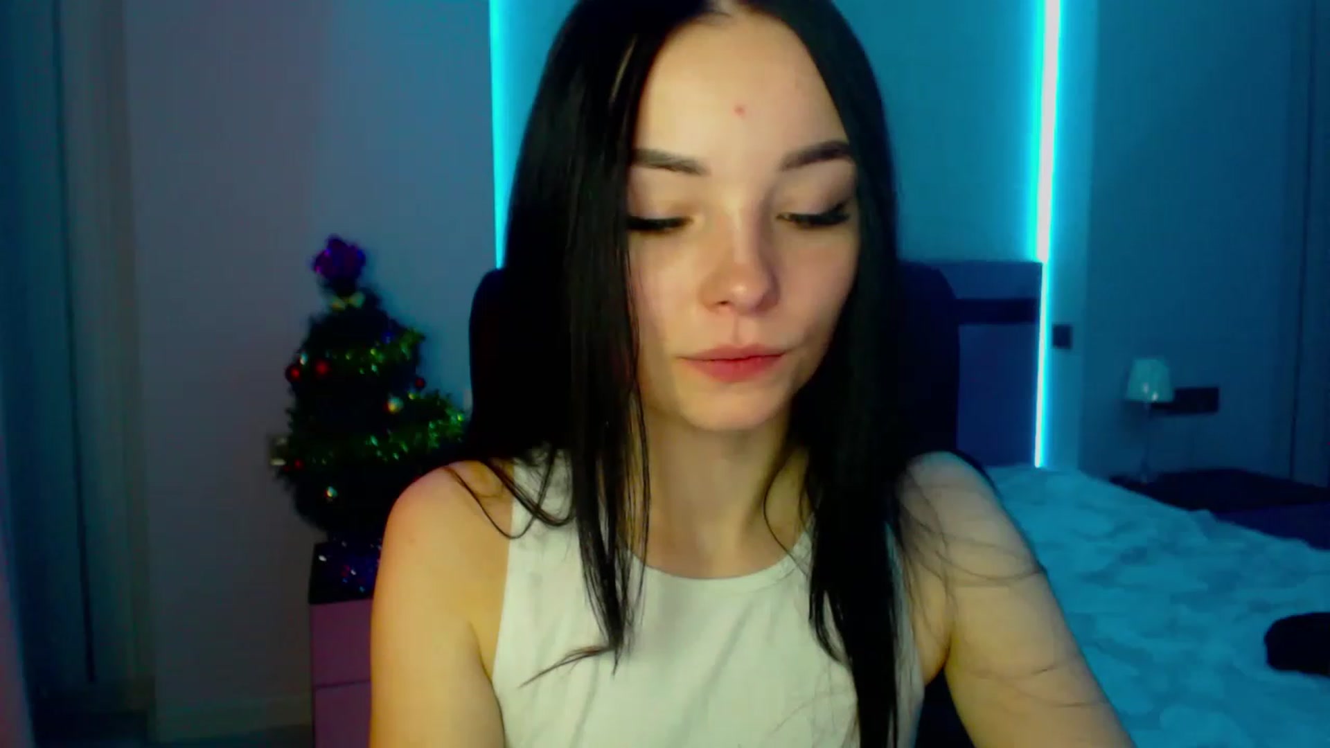 Gallery image thumbnail from SonyaOlsen's myfreecams stream on, 01/09/2023, 11:48 image 12 of 20