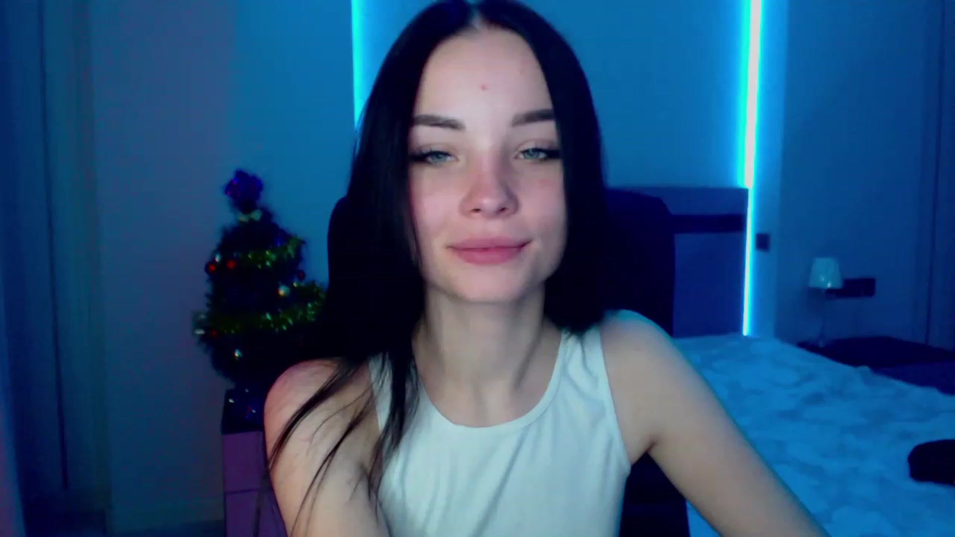 Gallery image thumbnail from SonyaOlsen's myfreecams stream on, 01/09/2023, 11:48 image 13 of 20