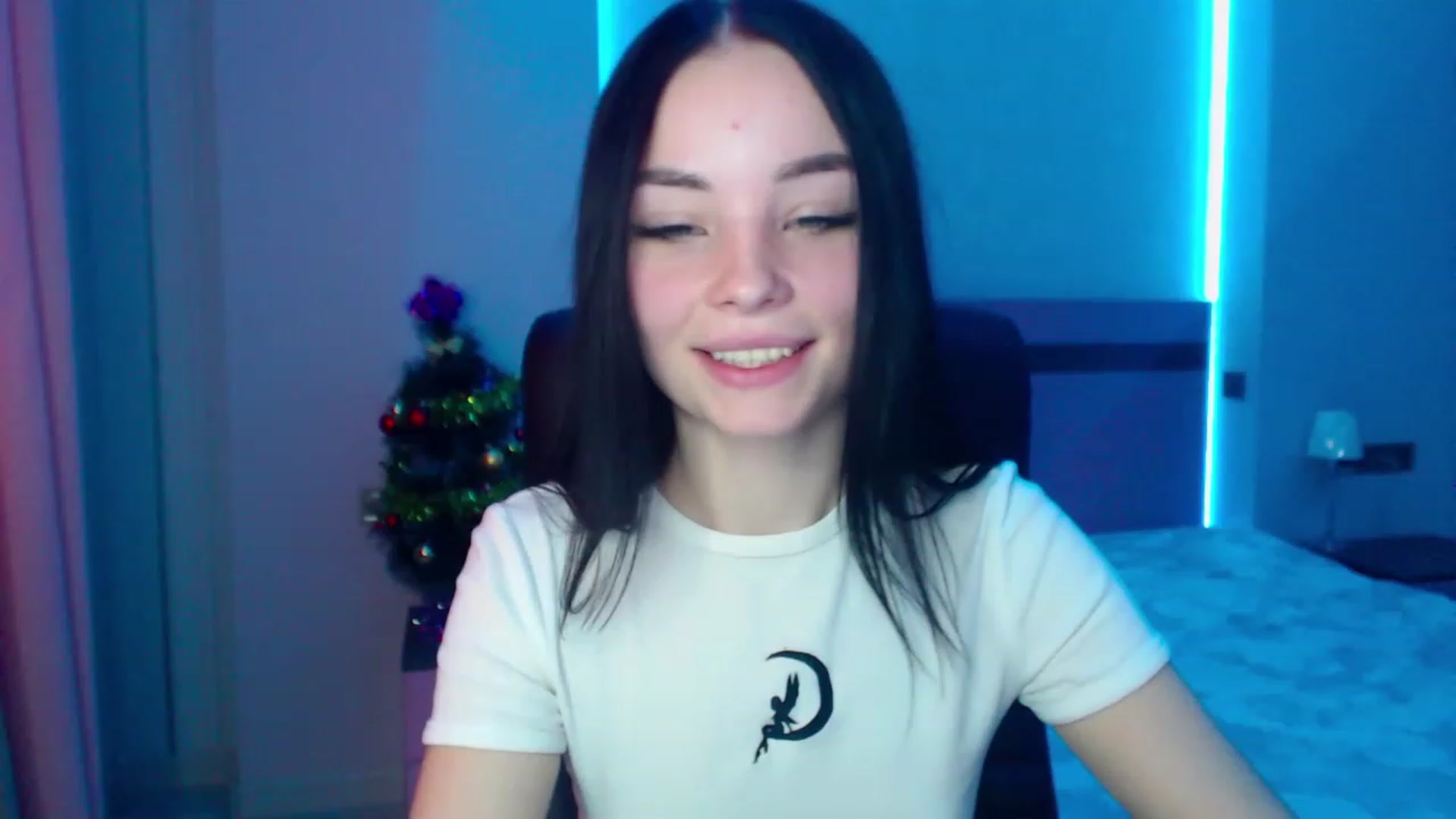 Gallery image thumbnail from SonyaOlsen's myfreecams stream on, 01/10/2023, 08:24 image 19 of 20