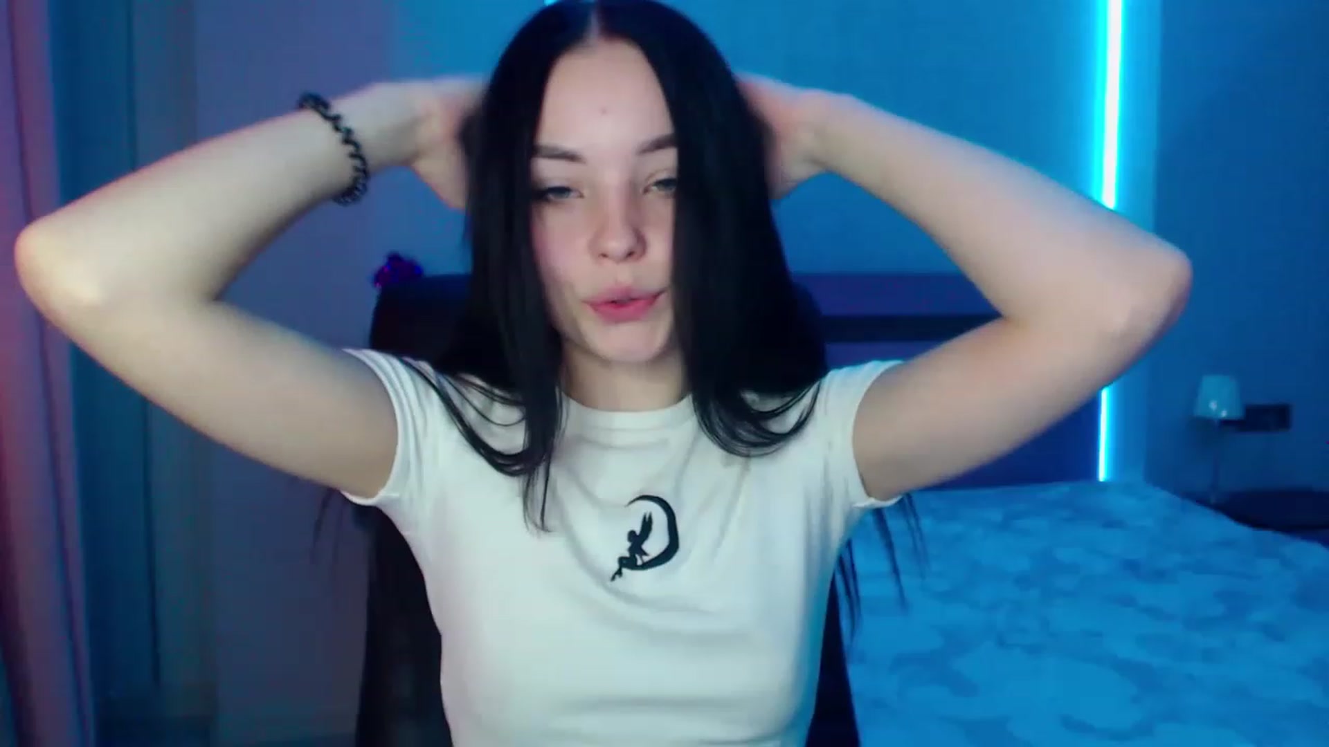 Gallery image thumbnail from SonyaOlsen's myfreecams stream on, 01/10/2023, 08:24 image 13 of 20