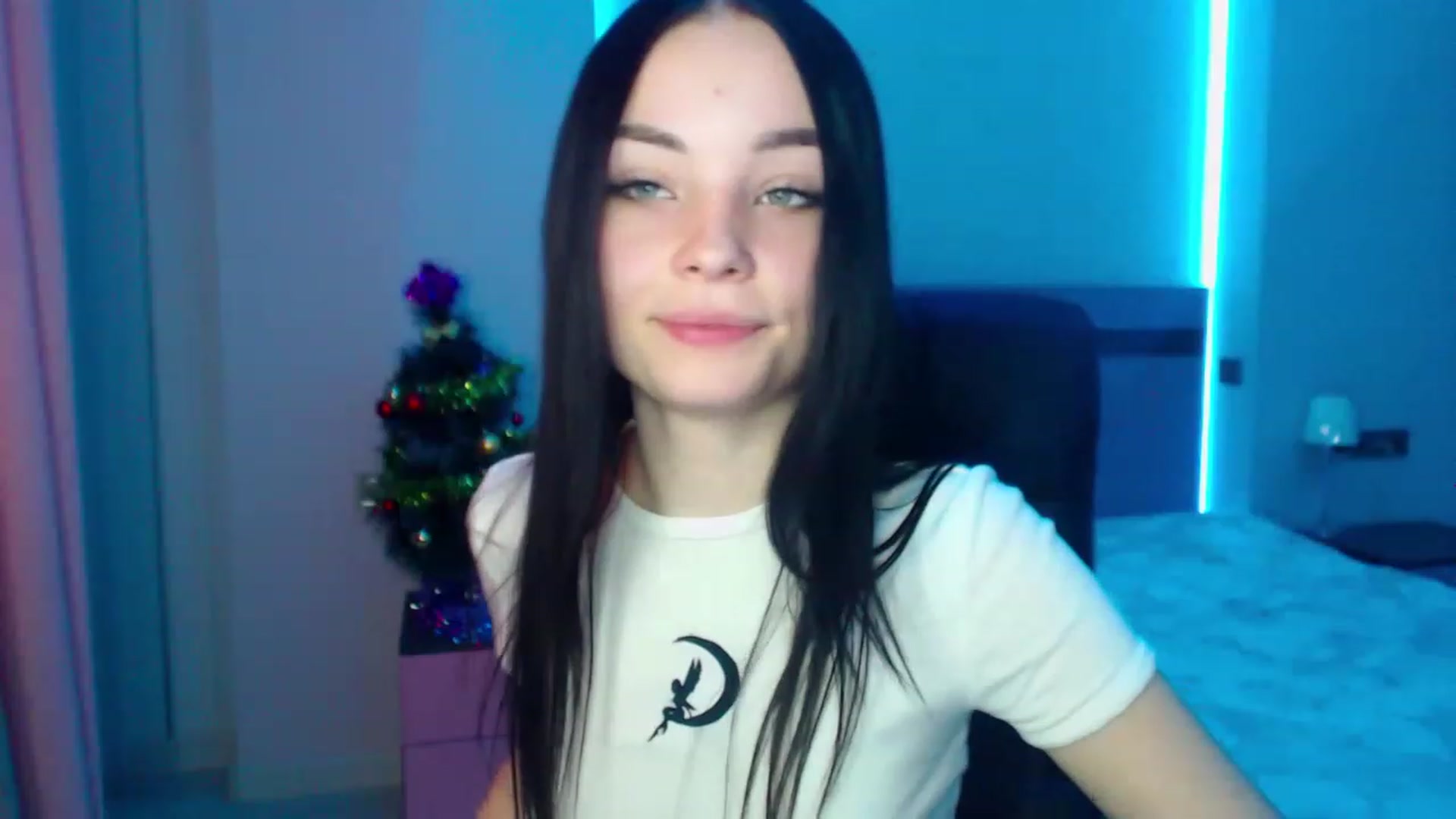 Gallery image thumbnail from SonyaOlsen's myfreecams stream on, 01/10/2023, 08:24 image 7 of 20