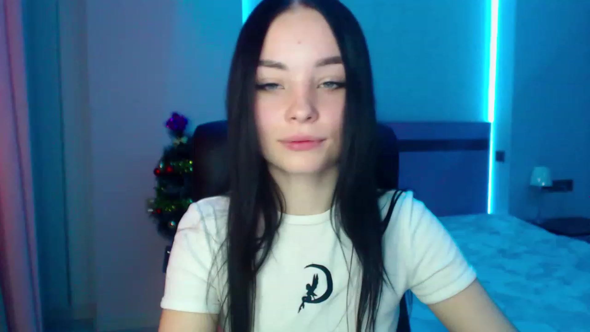 Gallery image thumbnail from SonyaOlsen's myfreecams stream on, 01/10/2023, 08:24 image 8 of 20