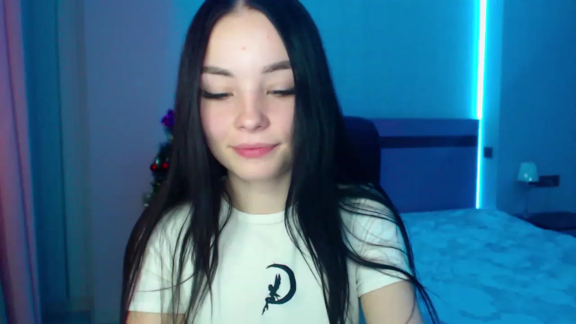 Gallery image thumbnail from SonyaOlsen's myfreecams stream on, 01/10/2023, 08:24 image 12 of 20